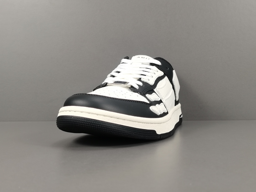 Skel Top Low Black White