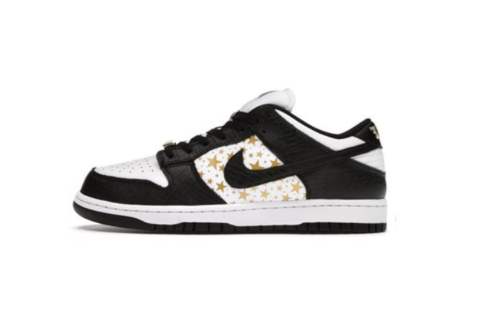 SB Dunk Low Supreme Stars Black DH3228-102