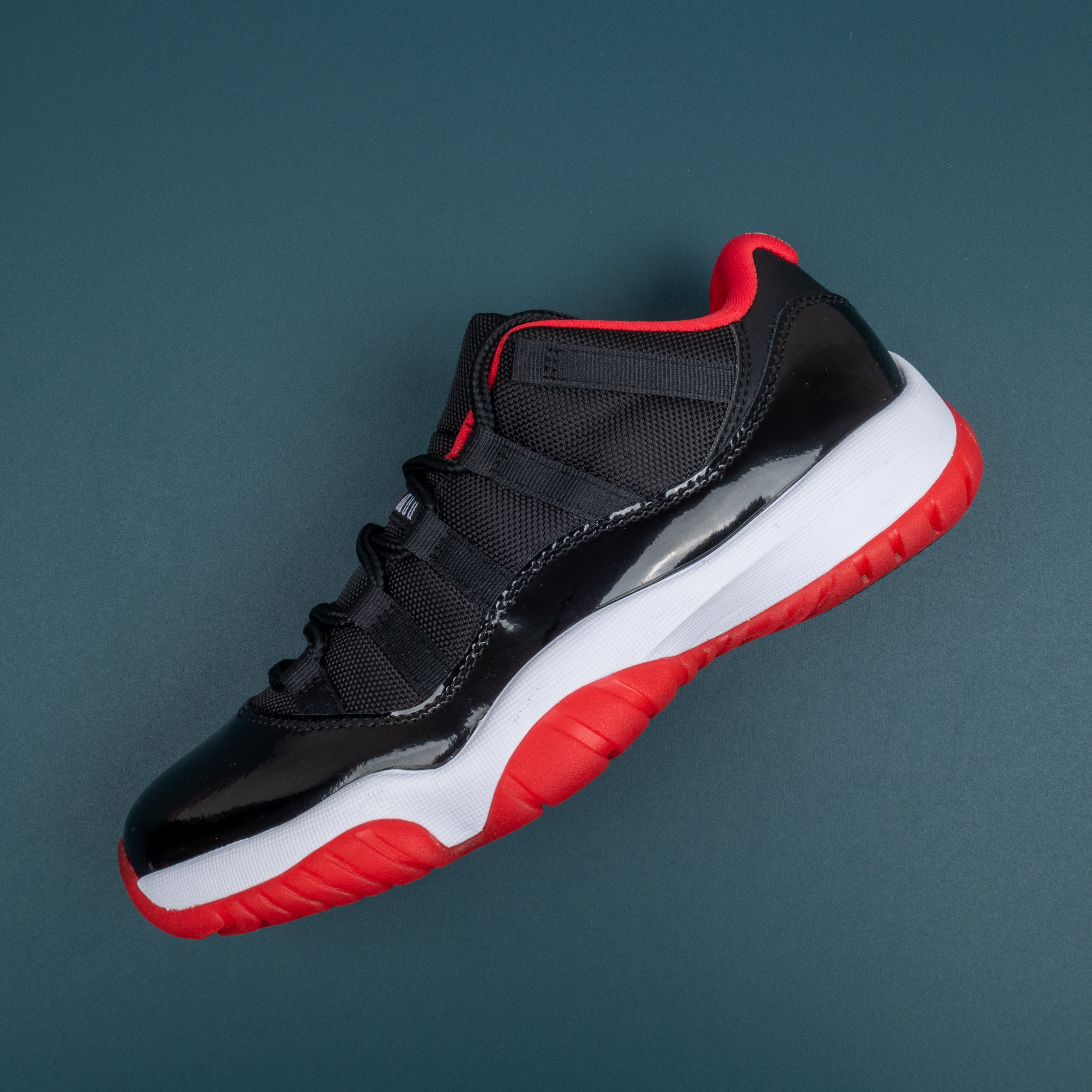 11s Retro Low Bred