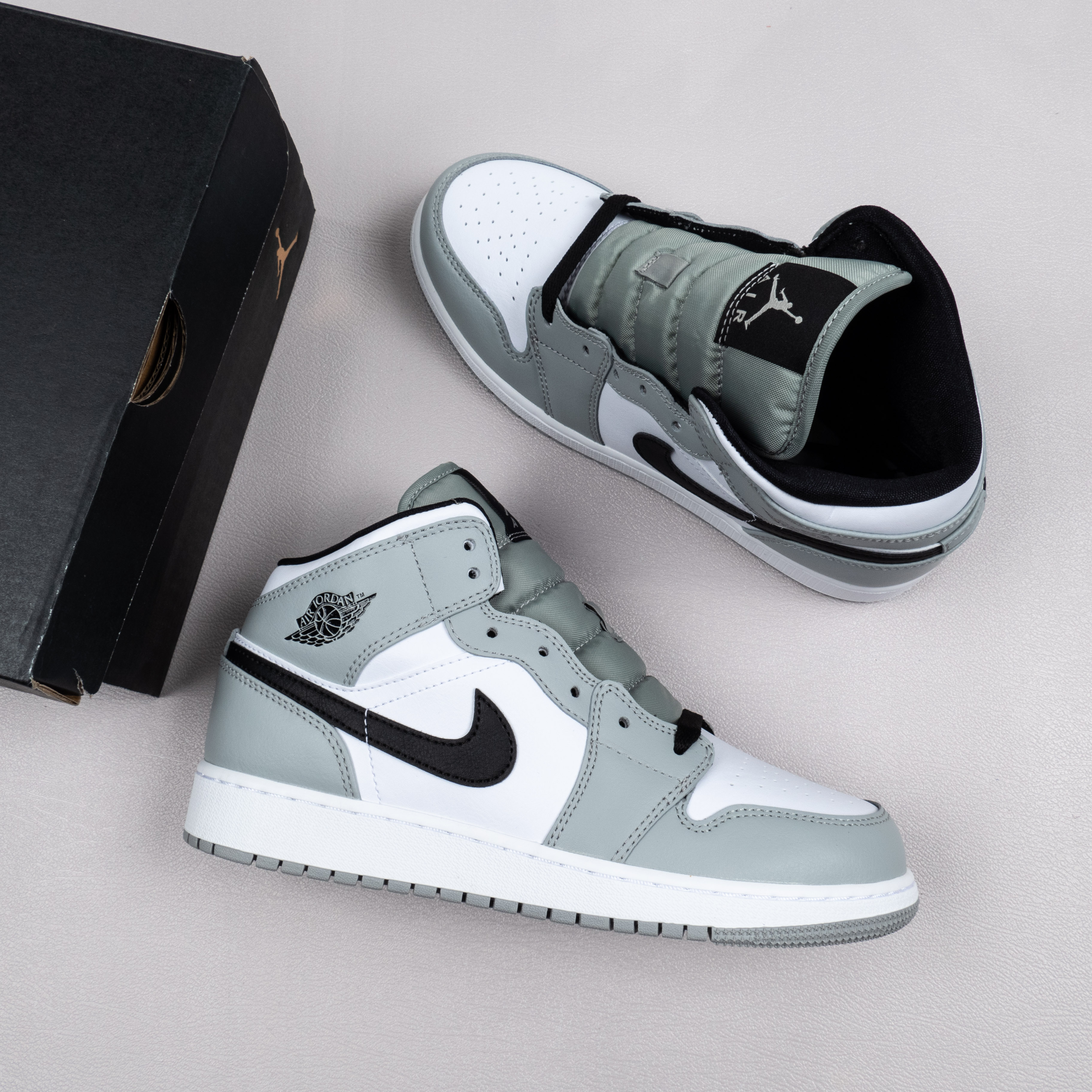 1's Mid Light Smoke Grey