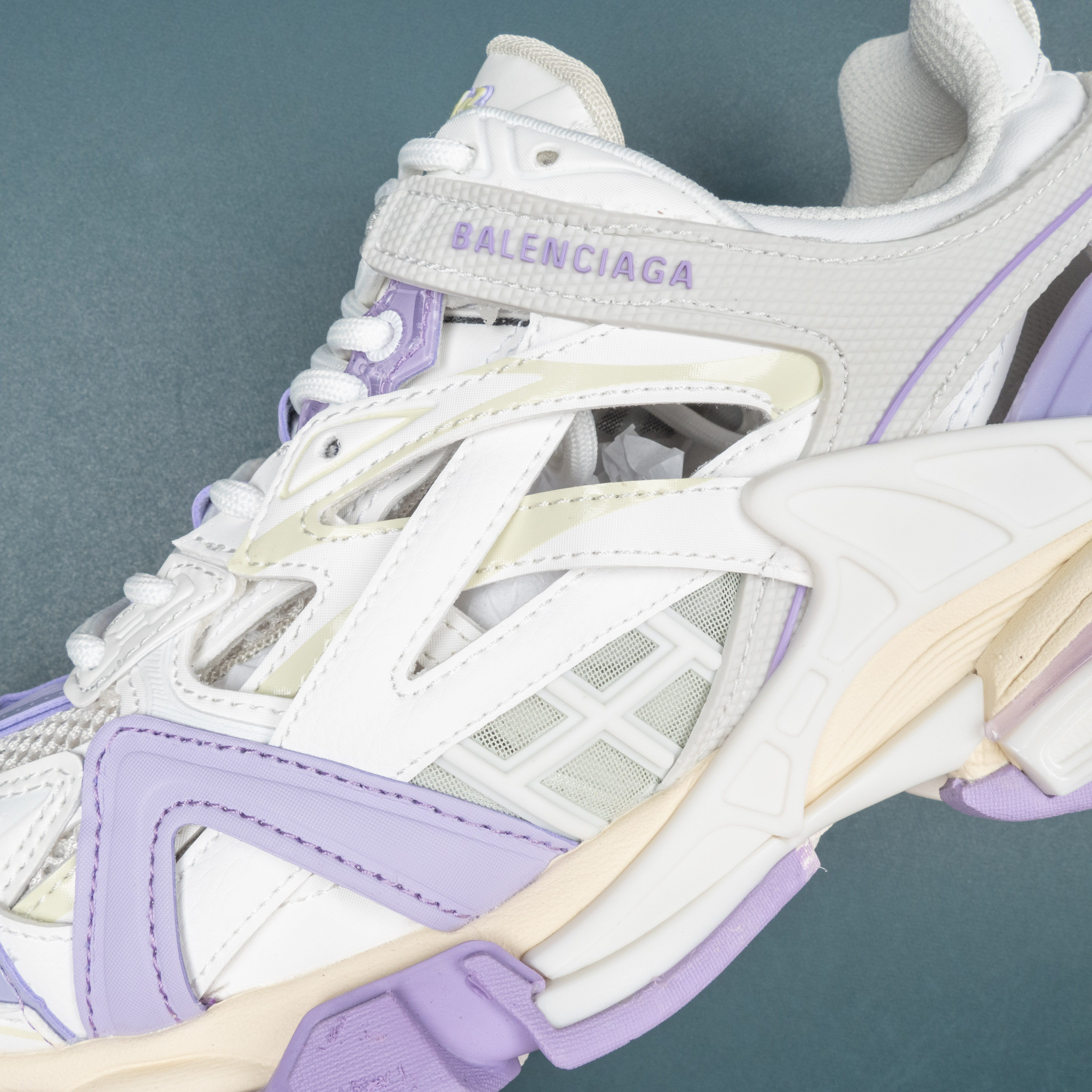 Track2.0purple and white