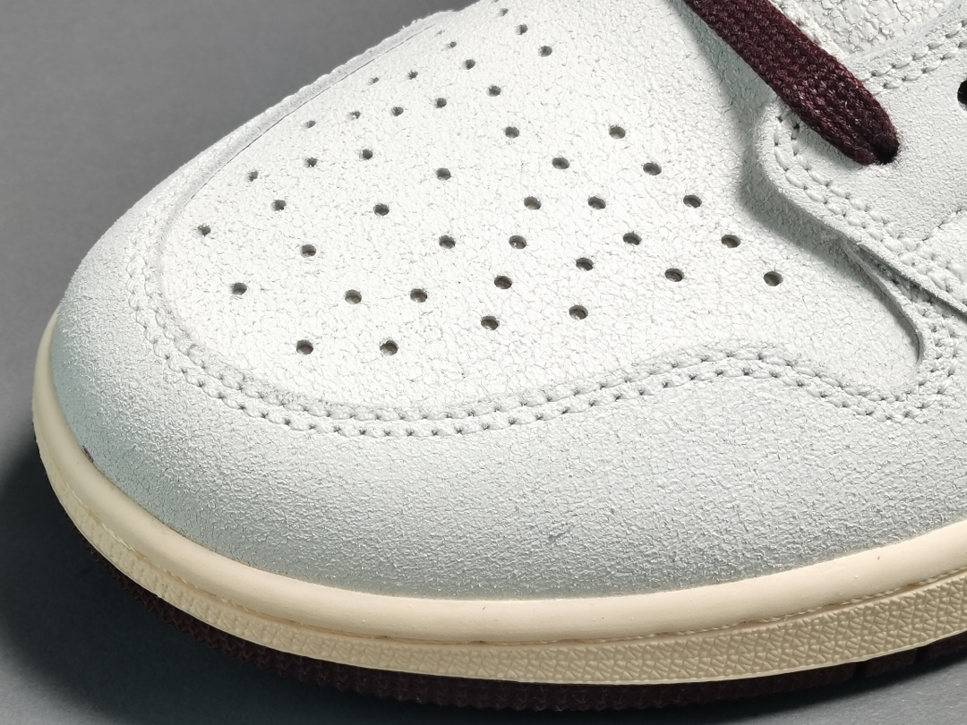 1's Retro High OG A Ma Maniére