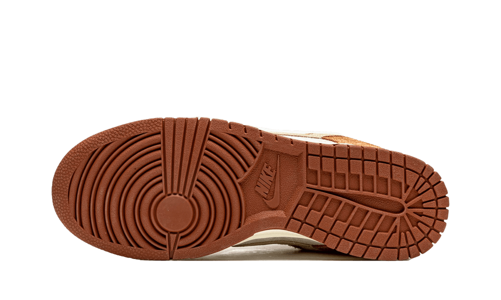 Dunk Low Medium Curry