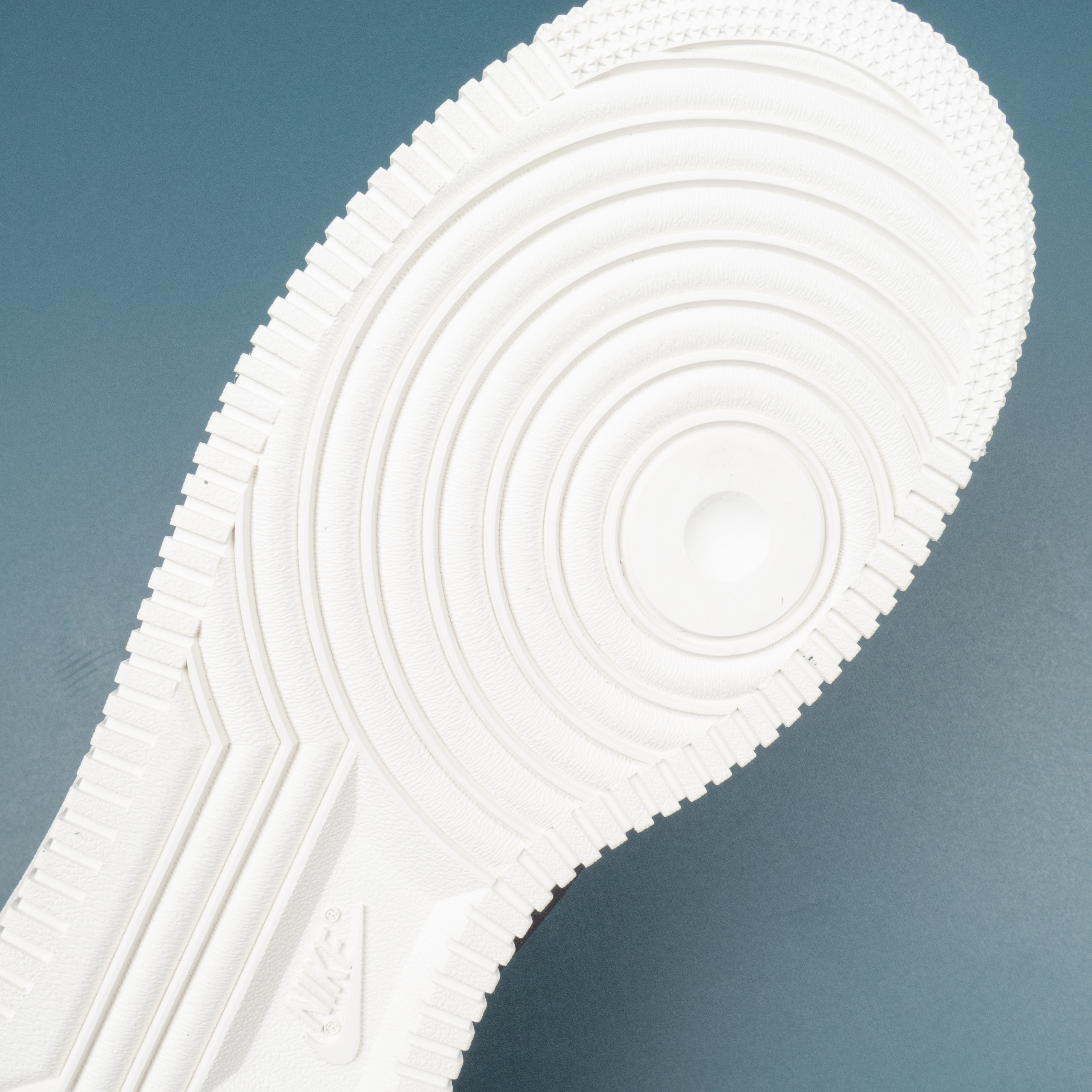 AF 1 Low SP AMBUSH Phantom