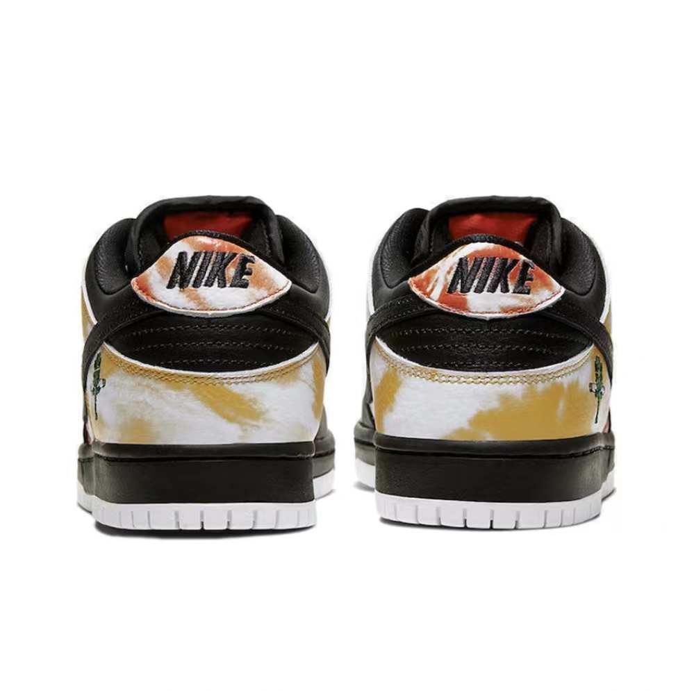 SB Dunk Low Raygun Tie-Dye Black