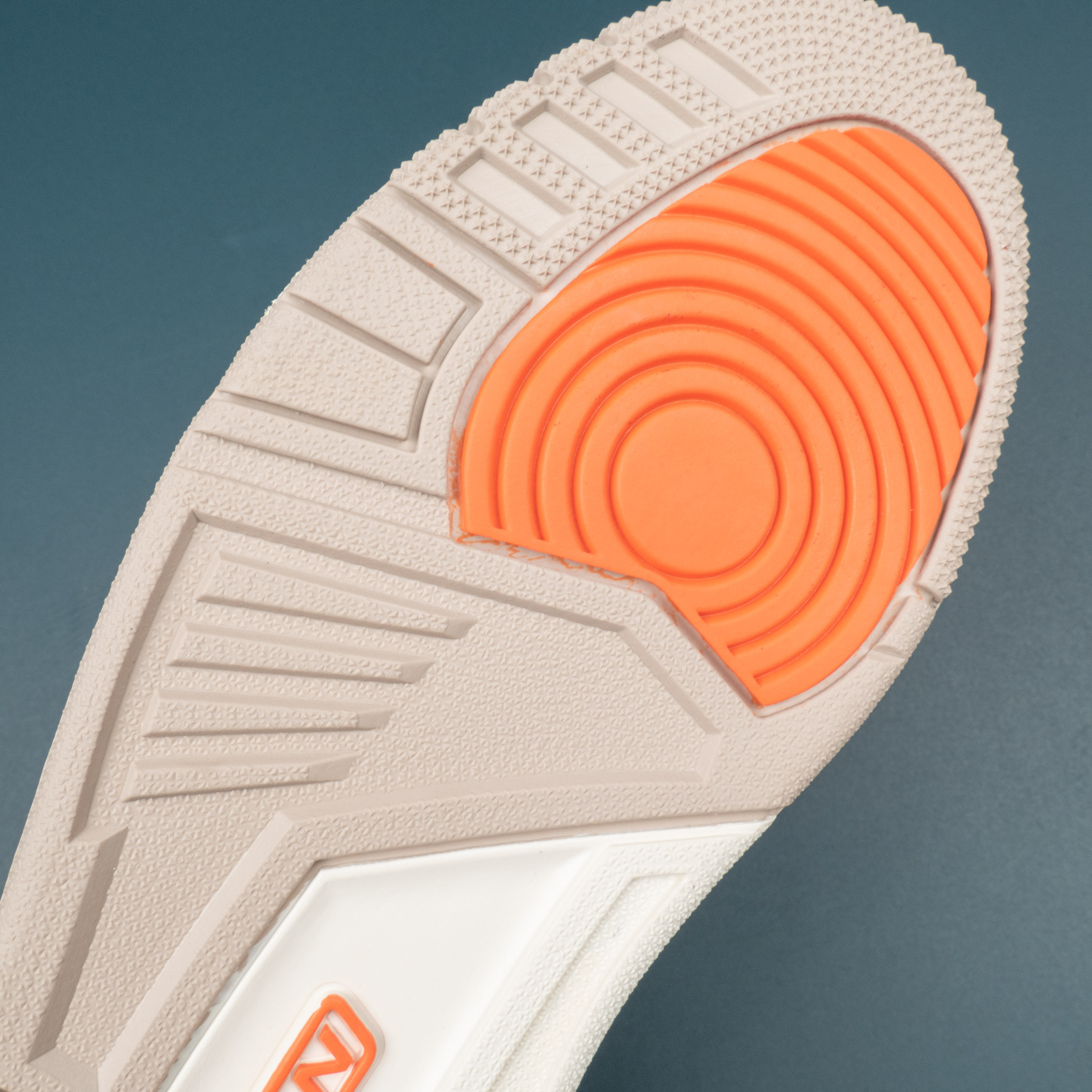 3s Retro Desert Elephant