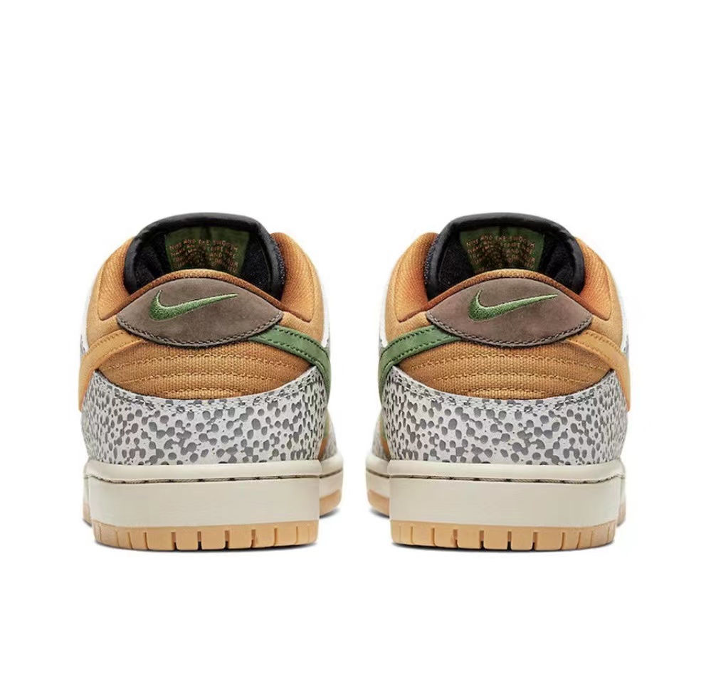 SB Dunk Low “Safari”