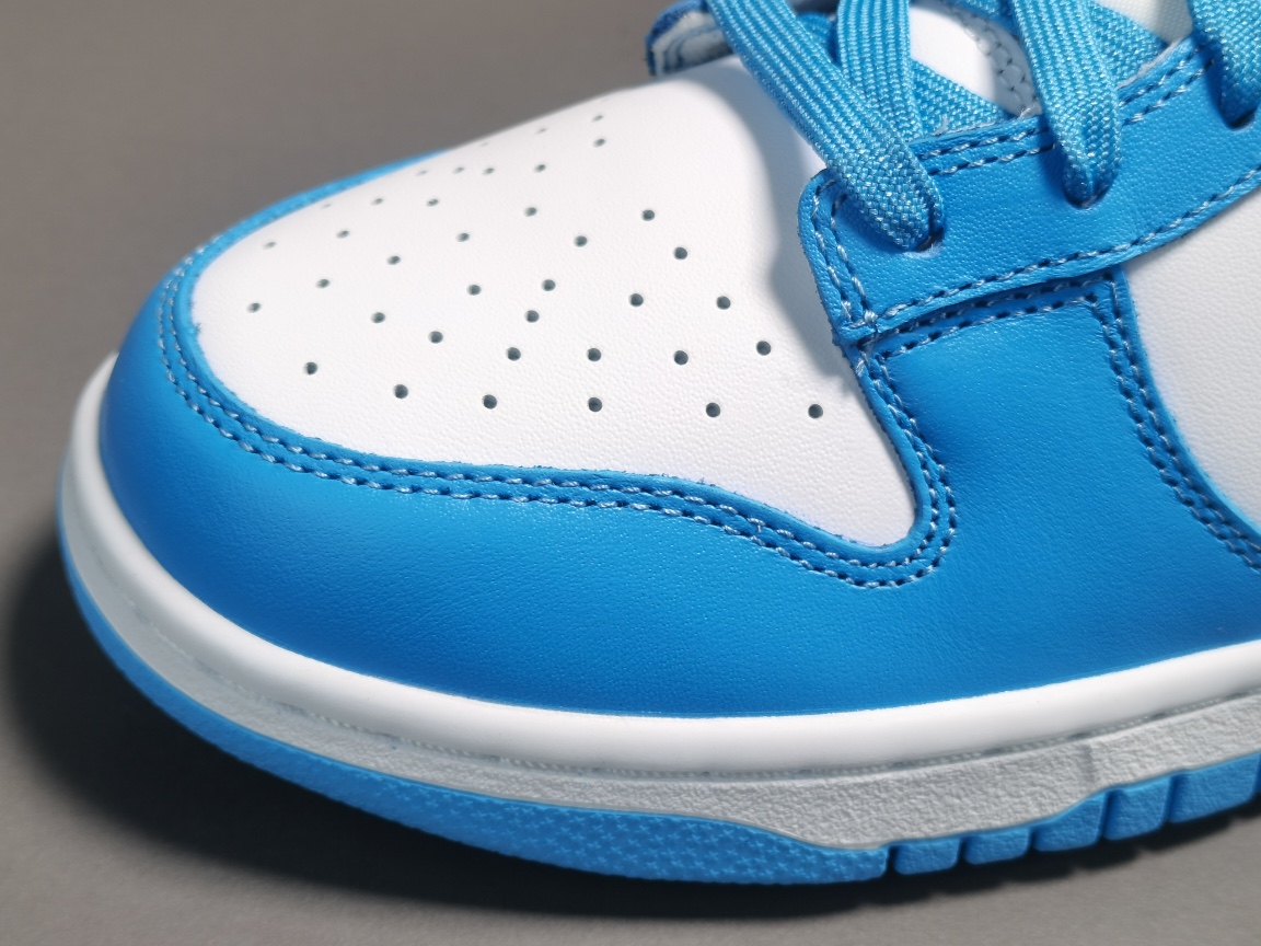 Dunk Low UNC (2021)