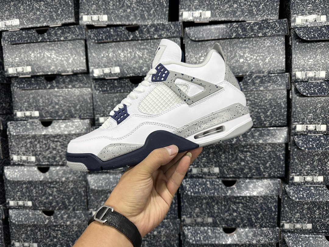 4 Retro White Midnight Navy