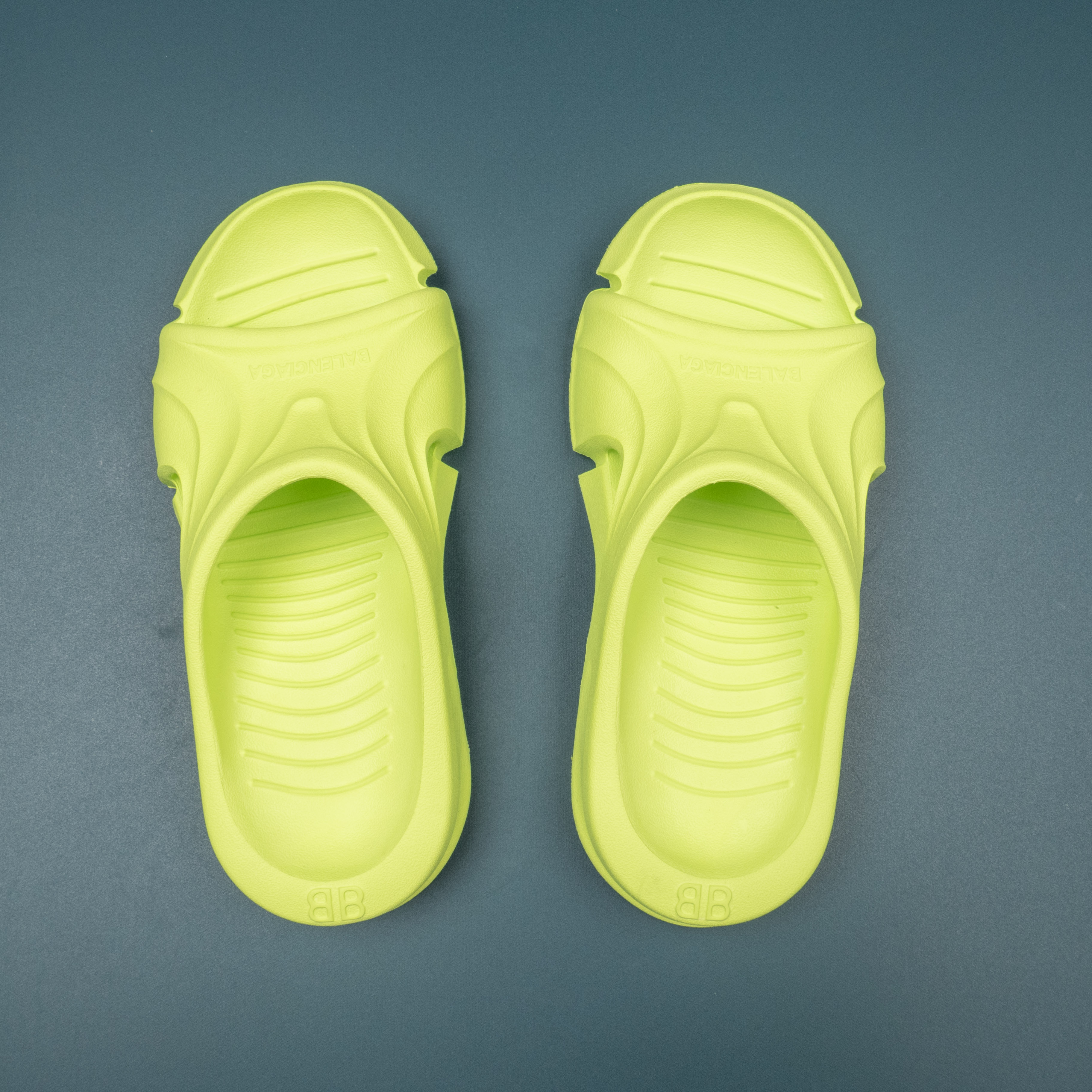 Mold Slide Sandal Glow Green