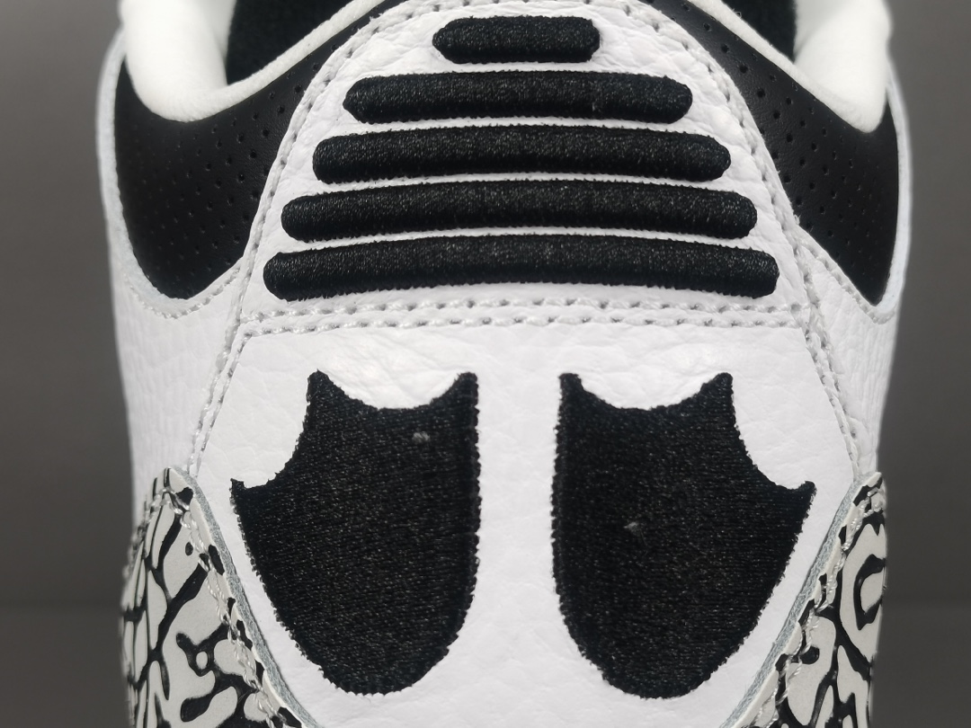 3's Retro Oregon Ducks Pit Crew White