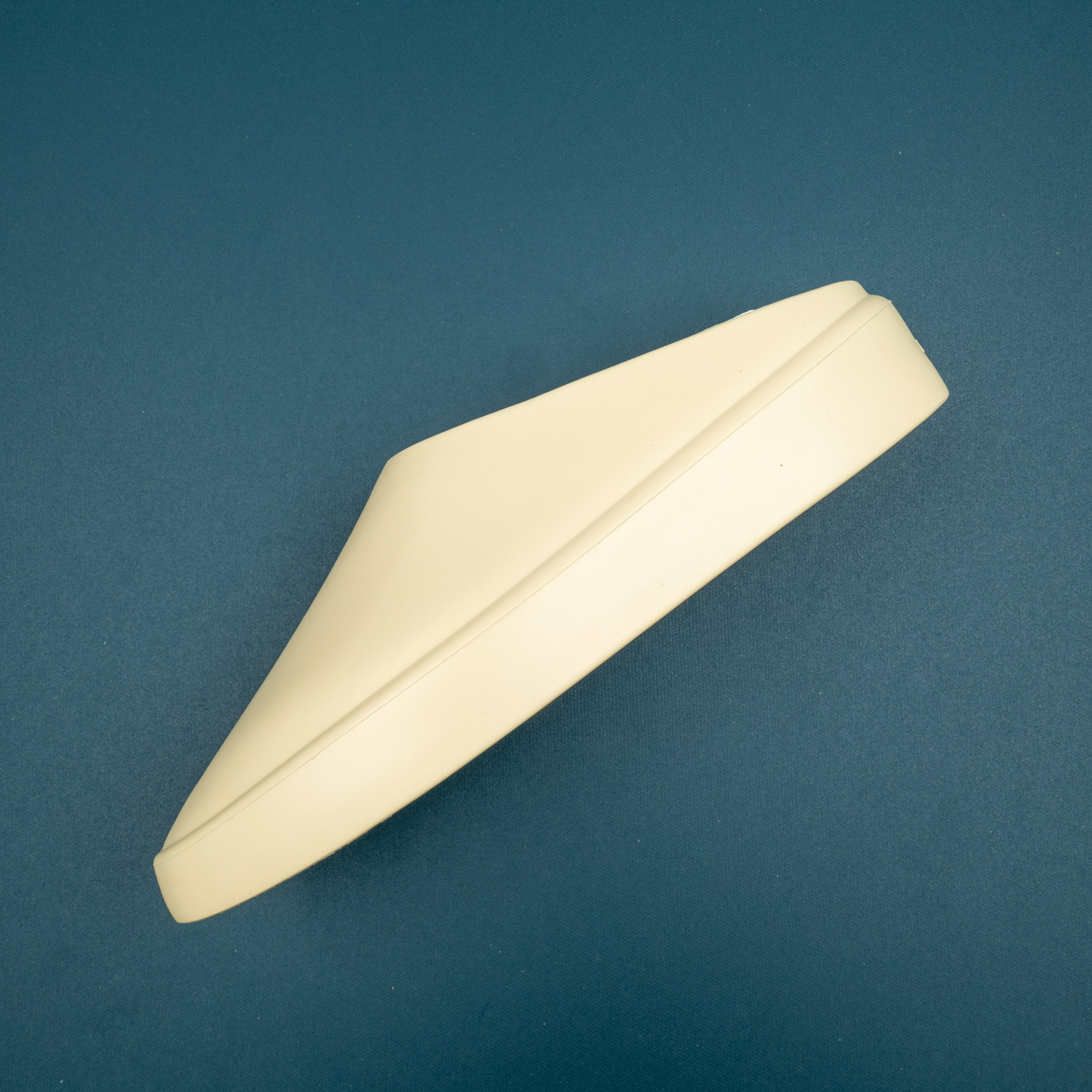 Caliornia One Stirrup Cream