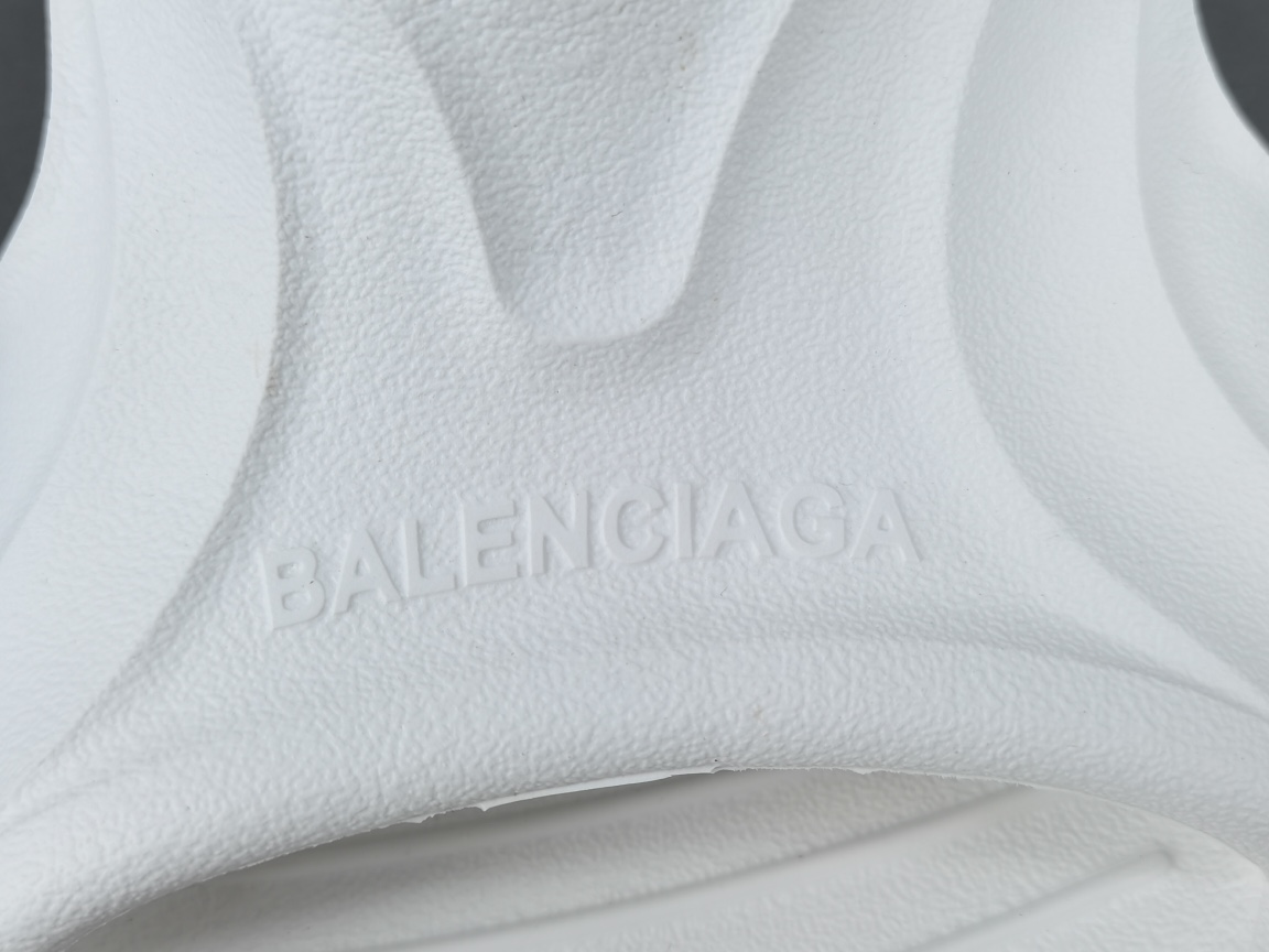 Mold Slide Sandal White