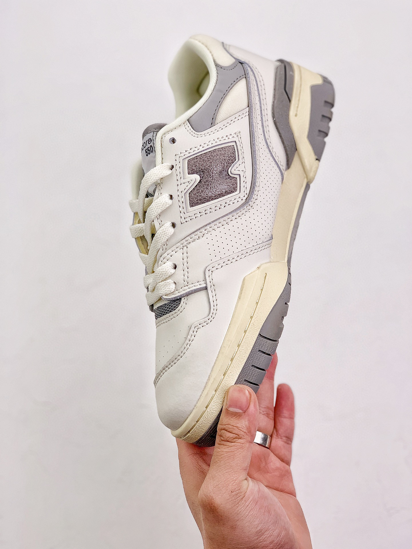 550 Aime Leon Dore White Grey