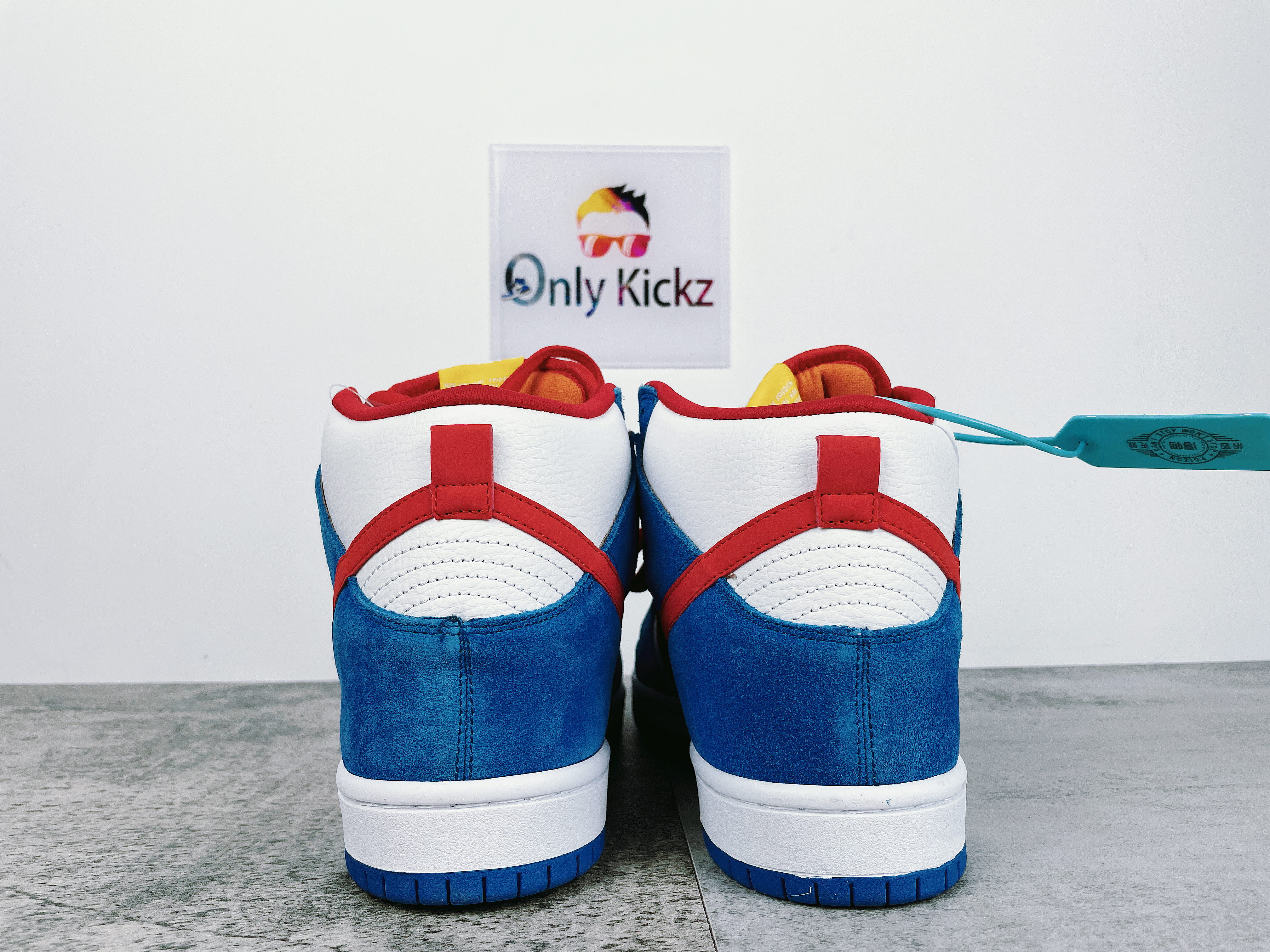 SB Dunk High Doraemon CI2692-400