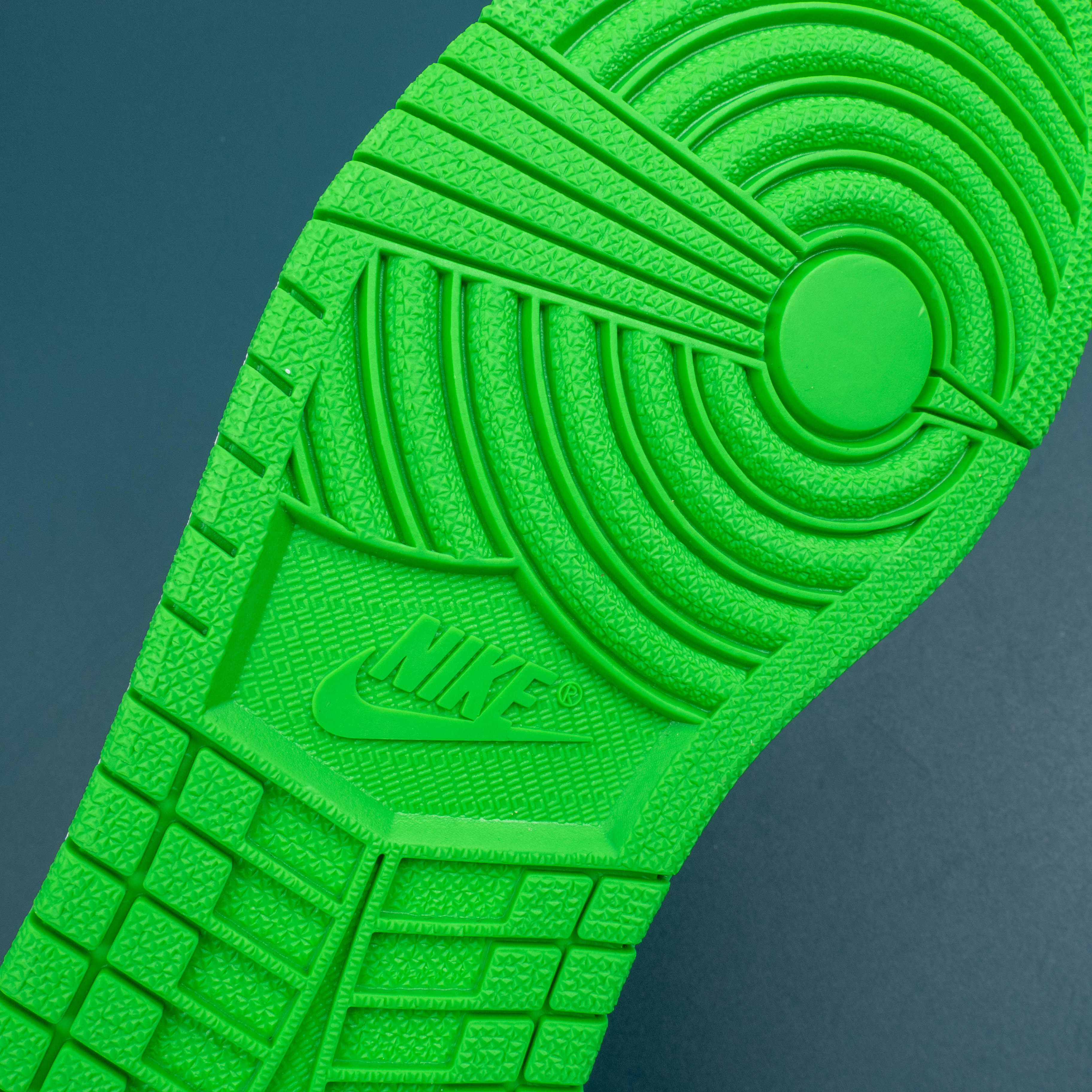 1s High Patent Black Green