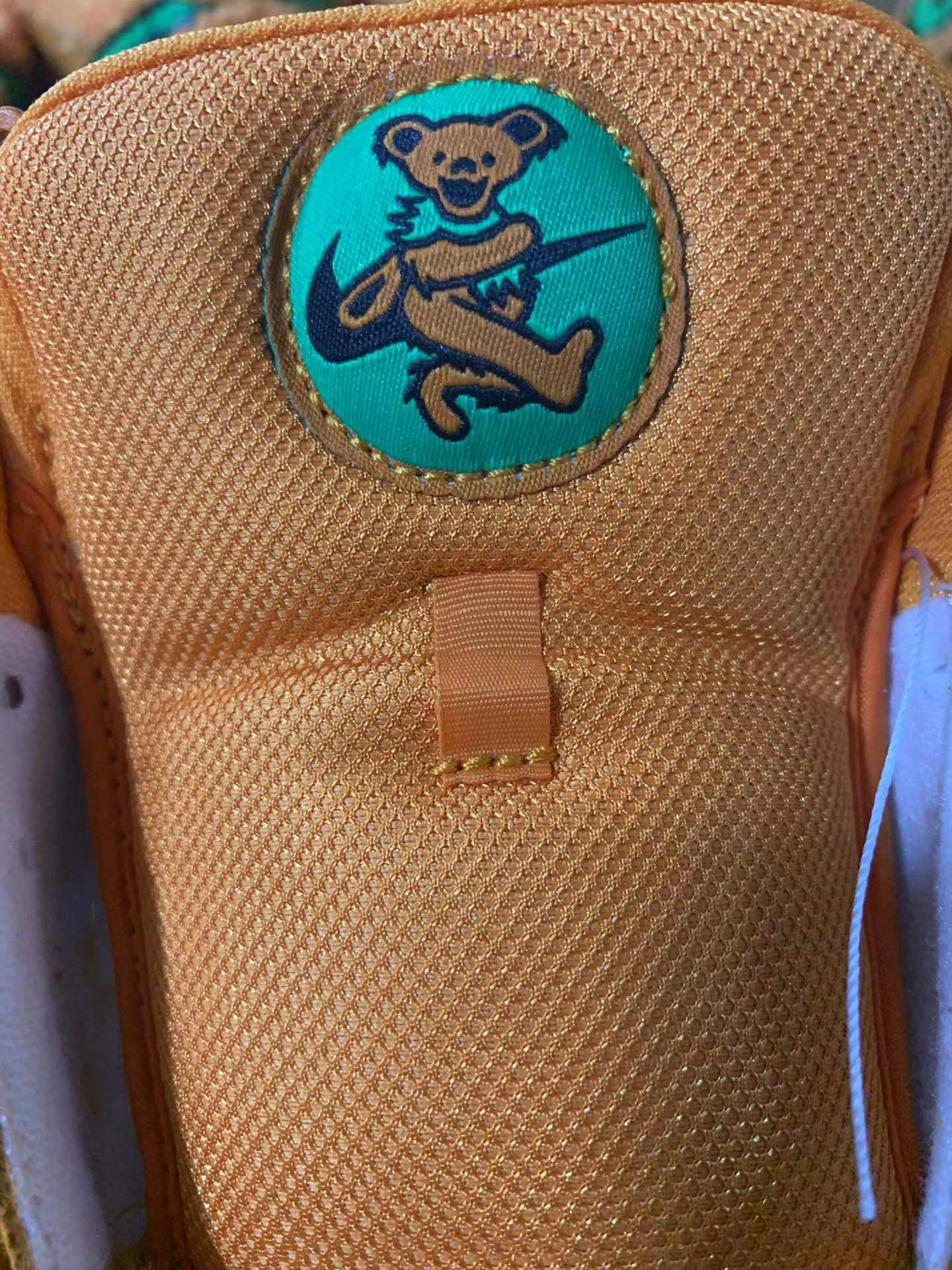 SB DUNK Grateful Dead Bears Orange