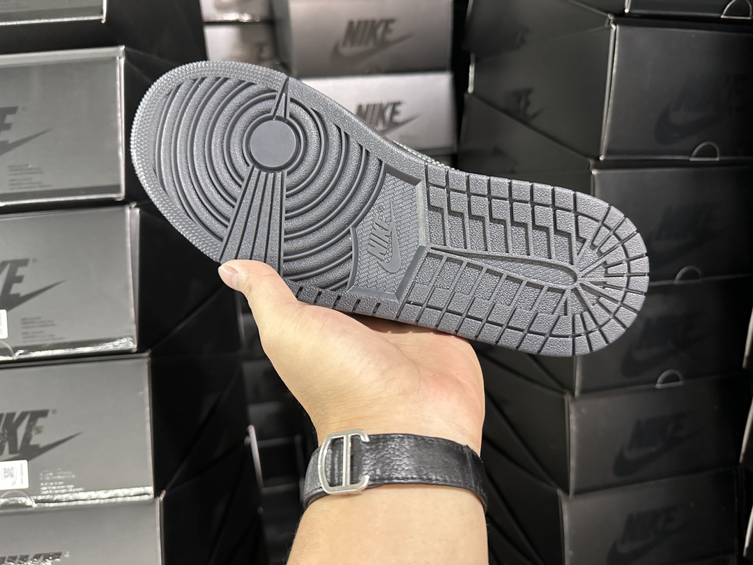 1 Low OG SP  Black Phantom