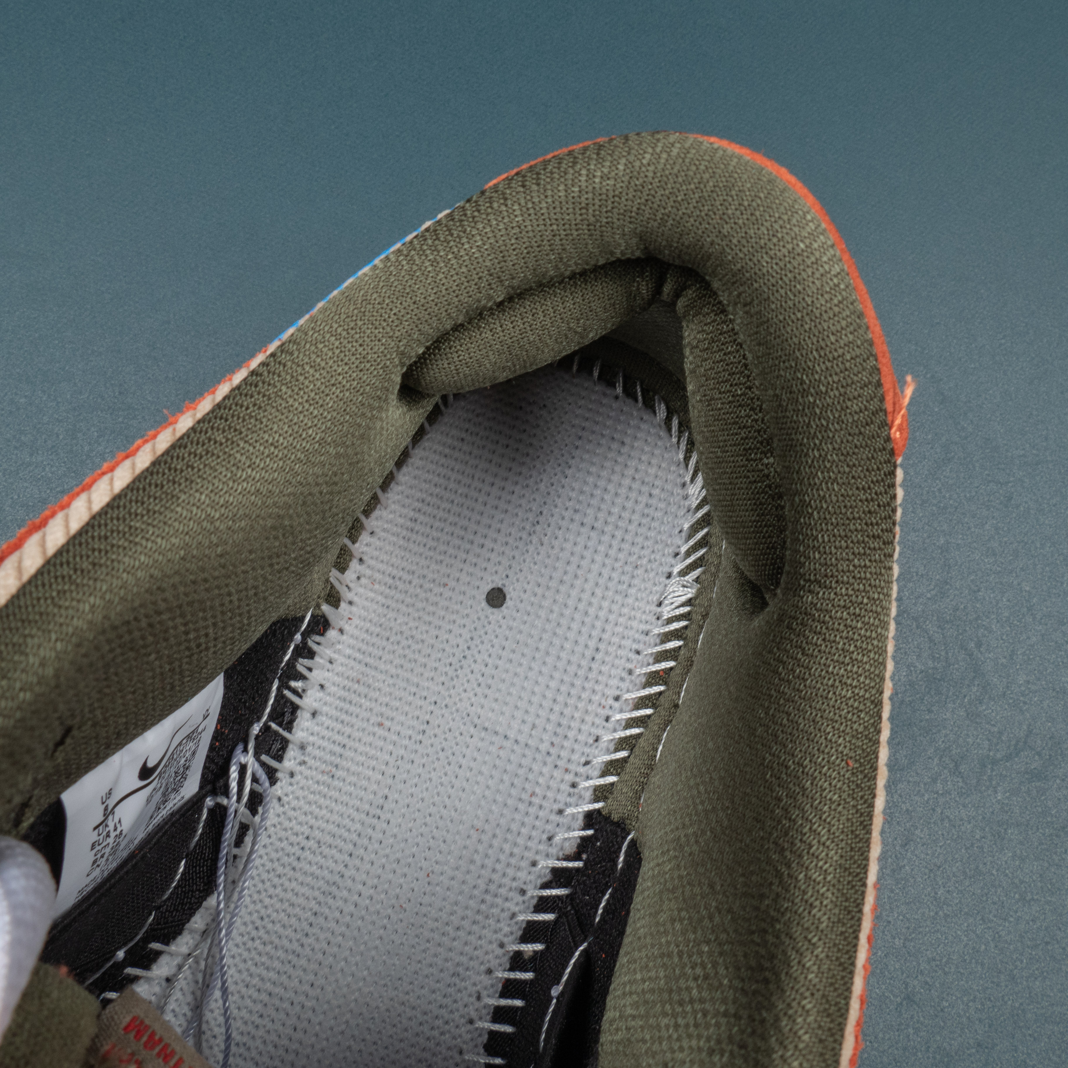 SB Dunk Low Corduroy Dusty Peach