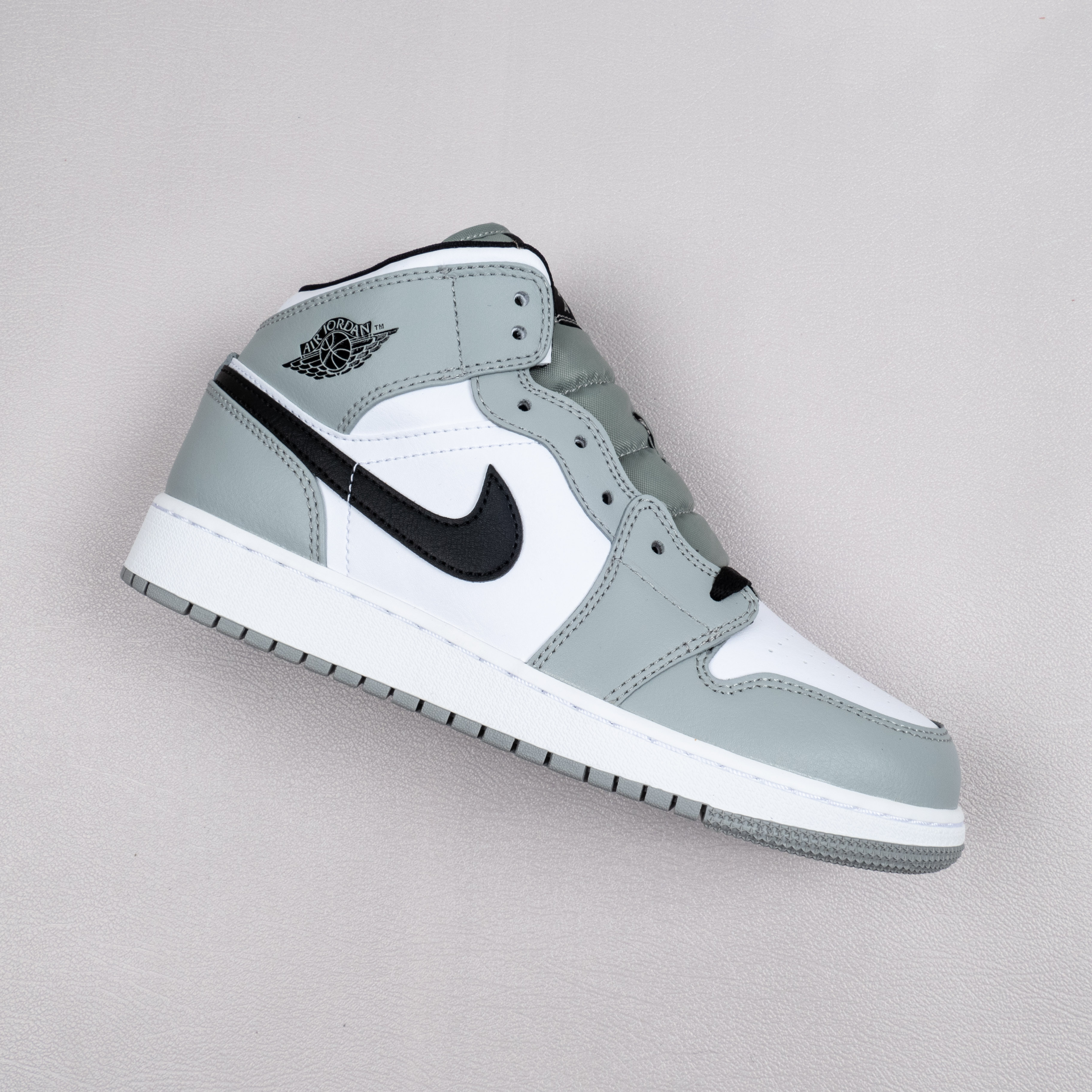 1's Mid Light Smoke Grey