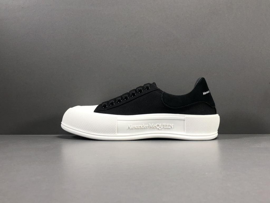 Deck Skate Plimsoll Lace-Up Black White