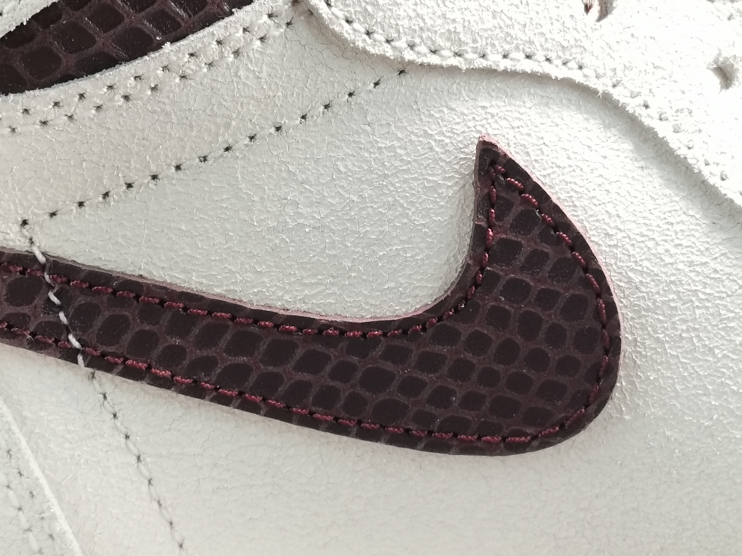 1's Retro High OG A Ma Maniére