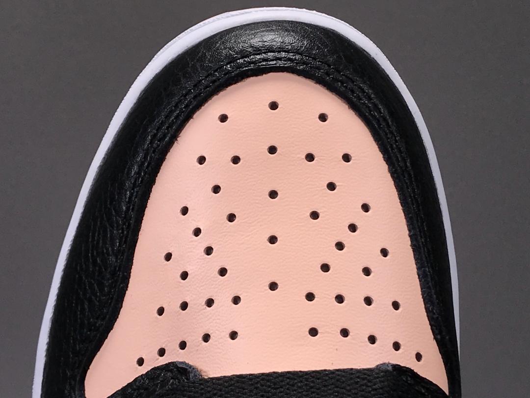 1s Retro High Black Crimson Tint