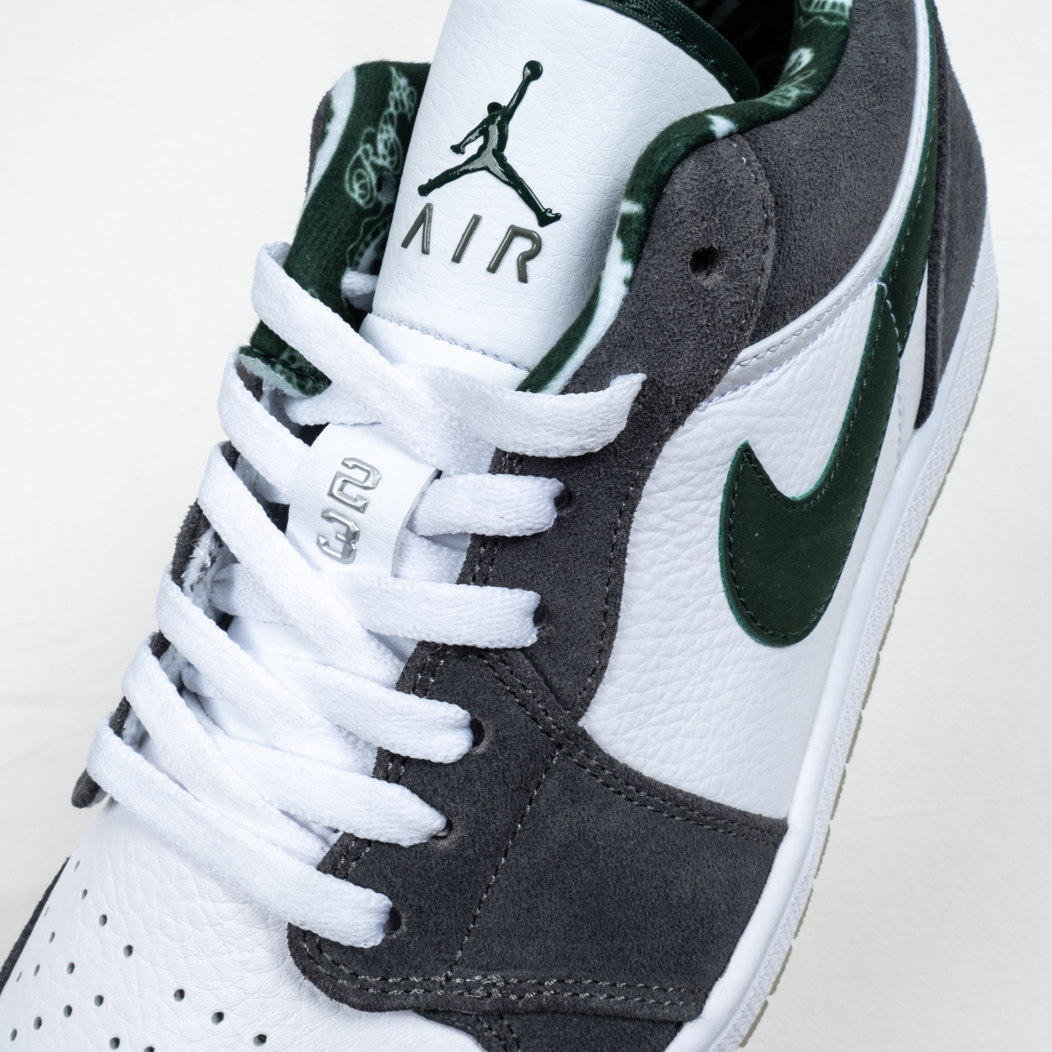 1's Retro Low North Side