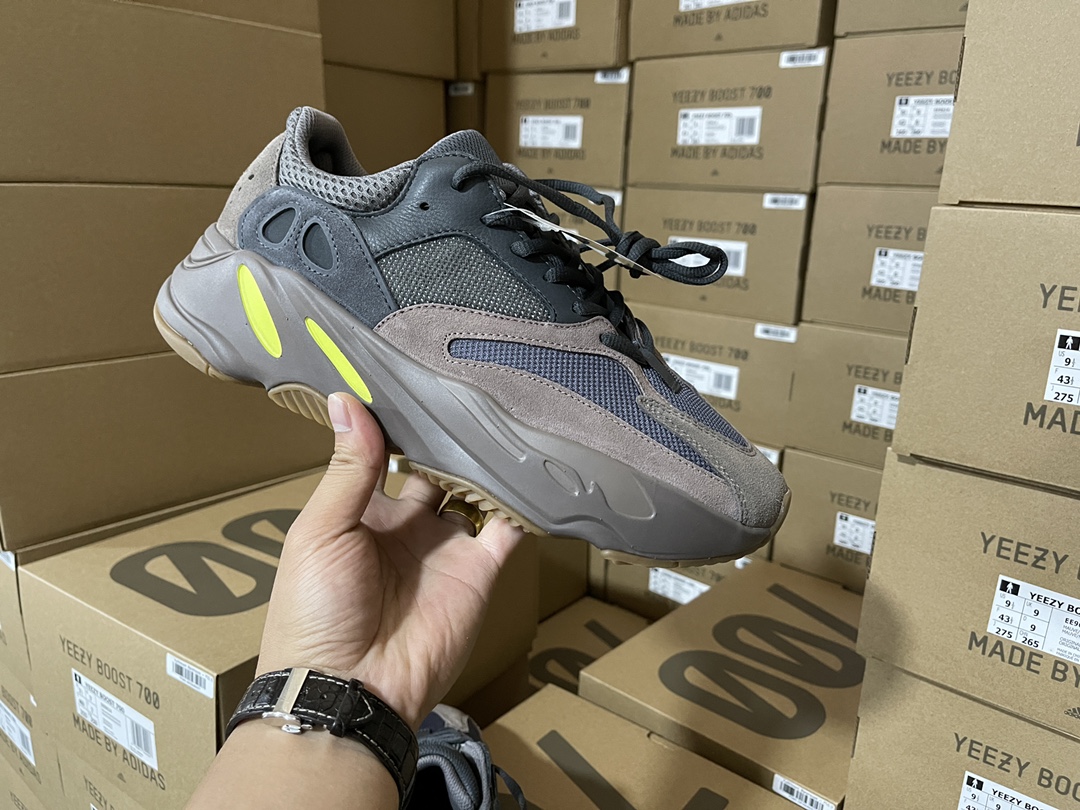 700 Mauve