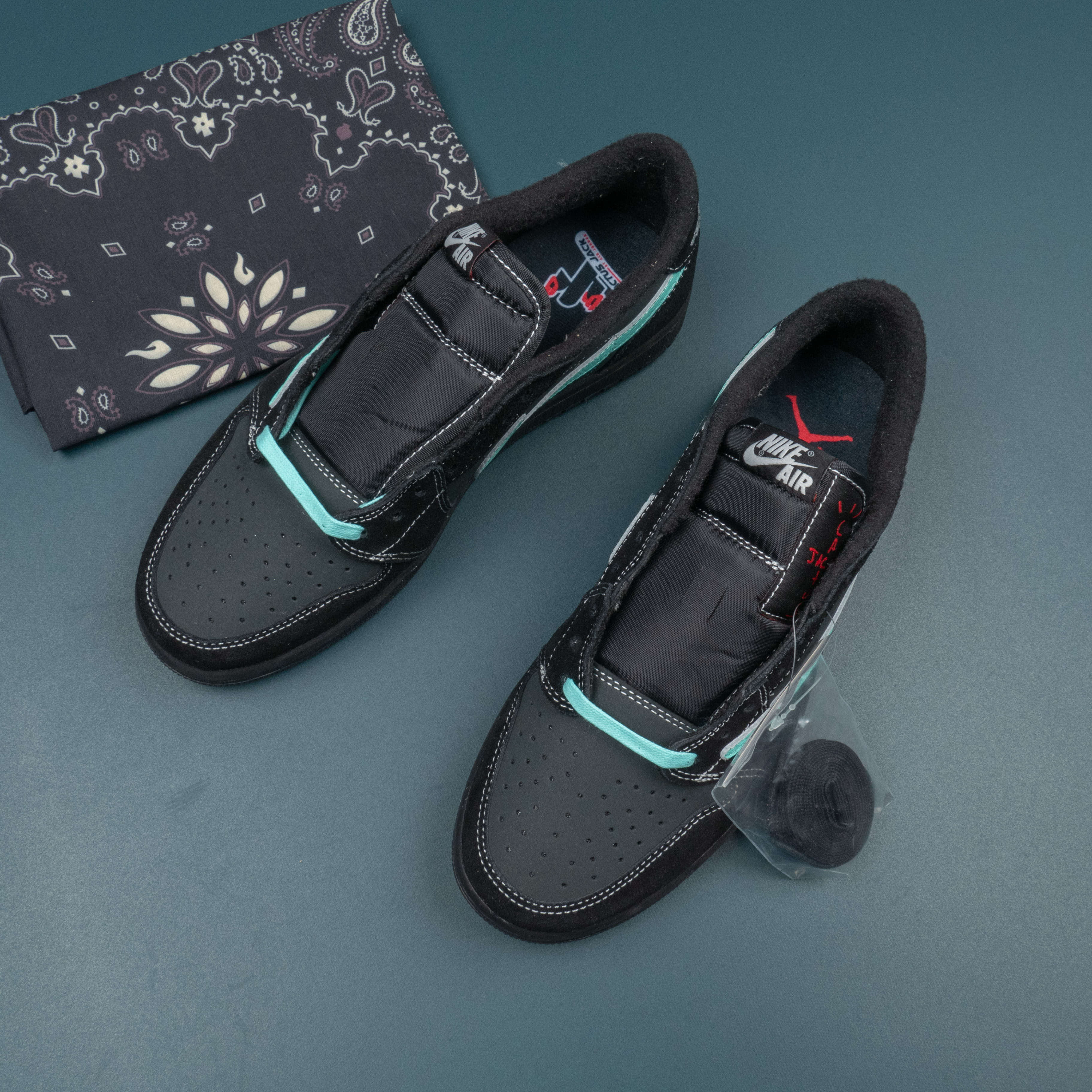 1s ts low Tifanny “Phantom”