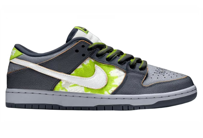 SB Dunk Low Goddess/Camouflage