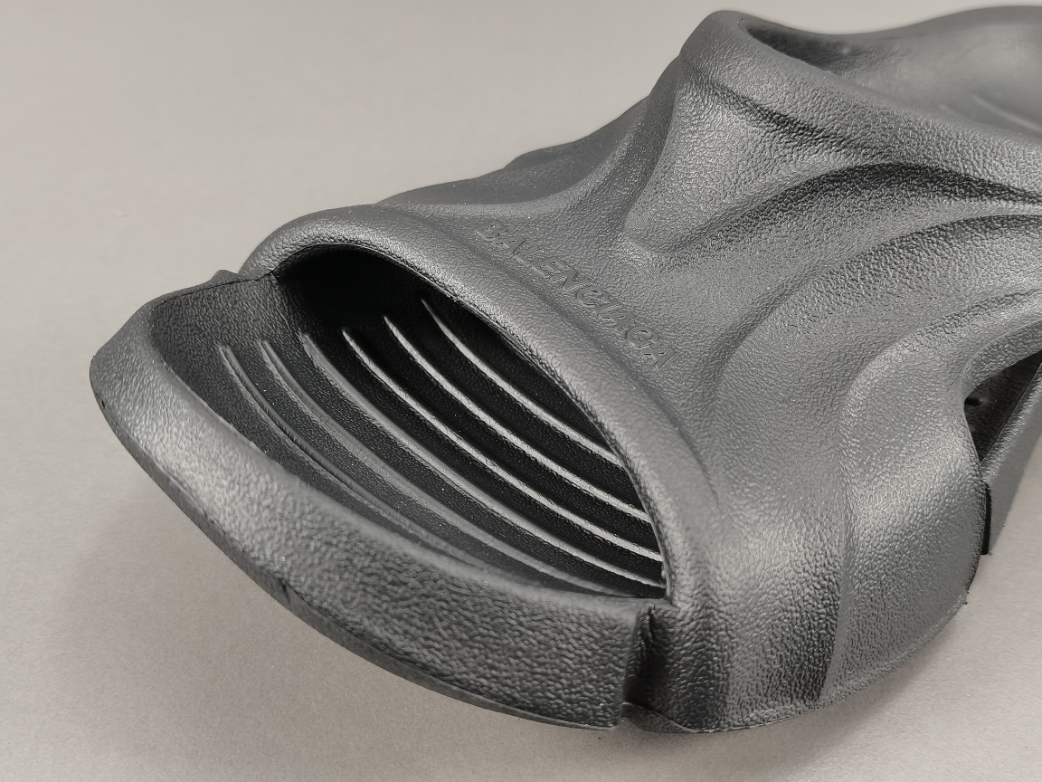 Mold Slide Sandal Black