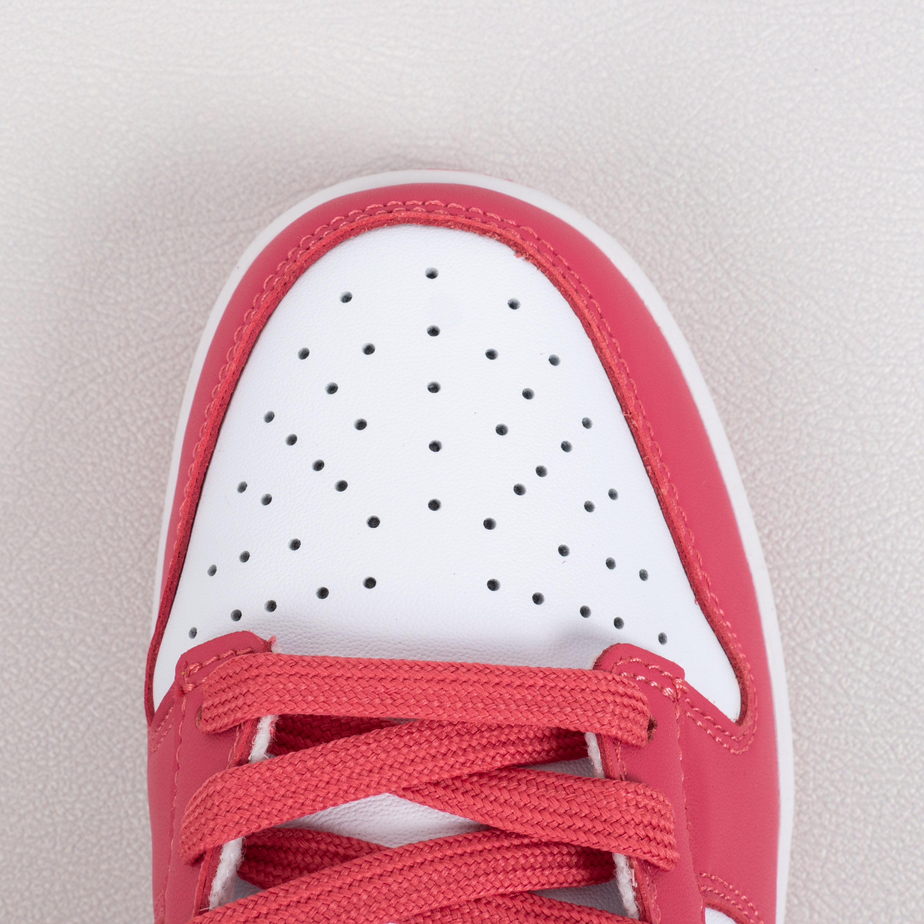 Dunk Low Archeo Pink