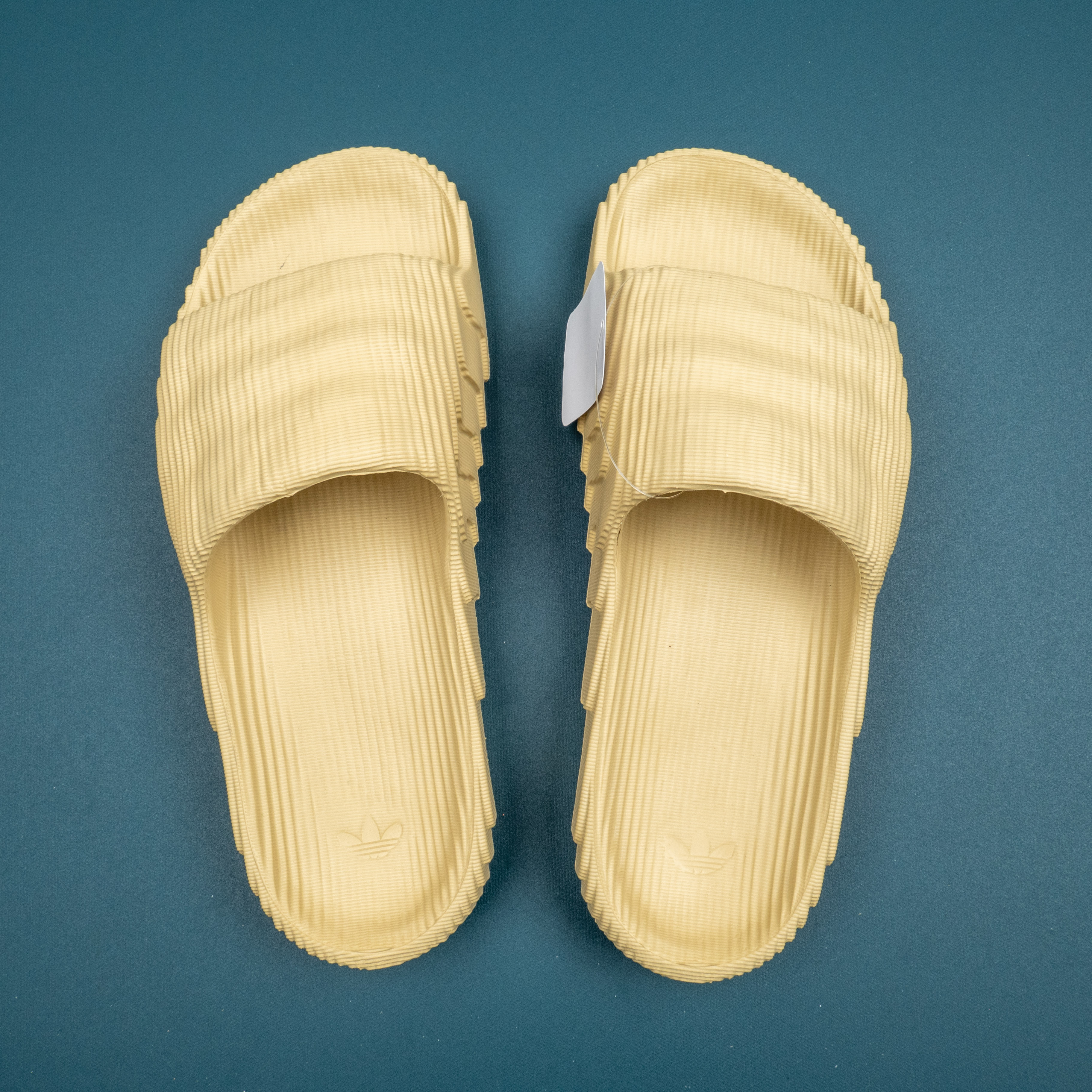 Colleettion Beach Shoes Yellow