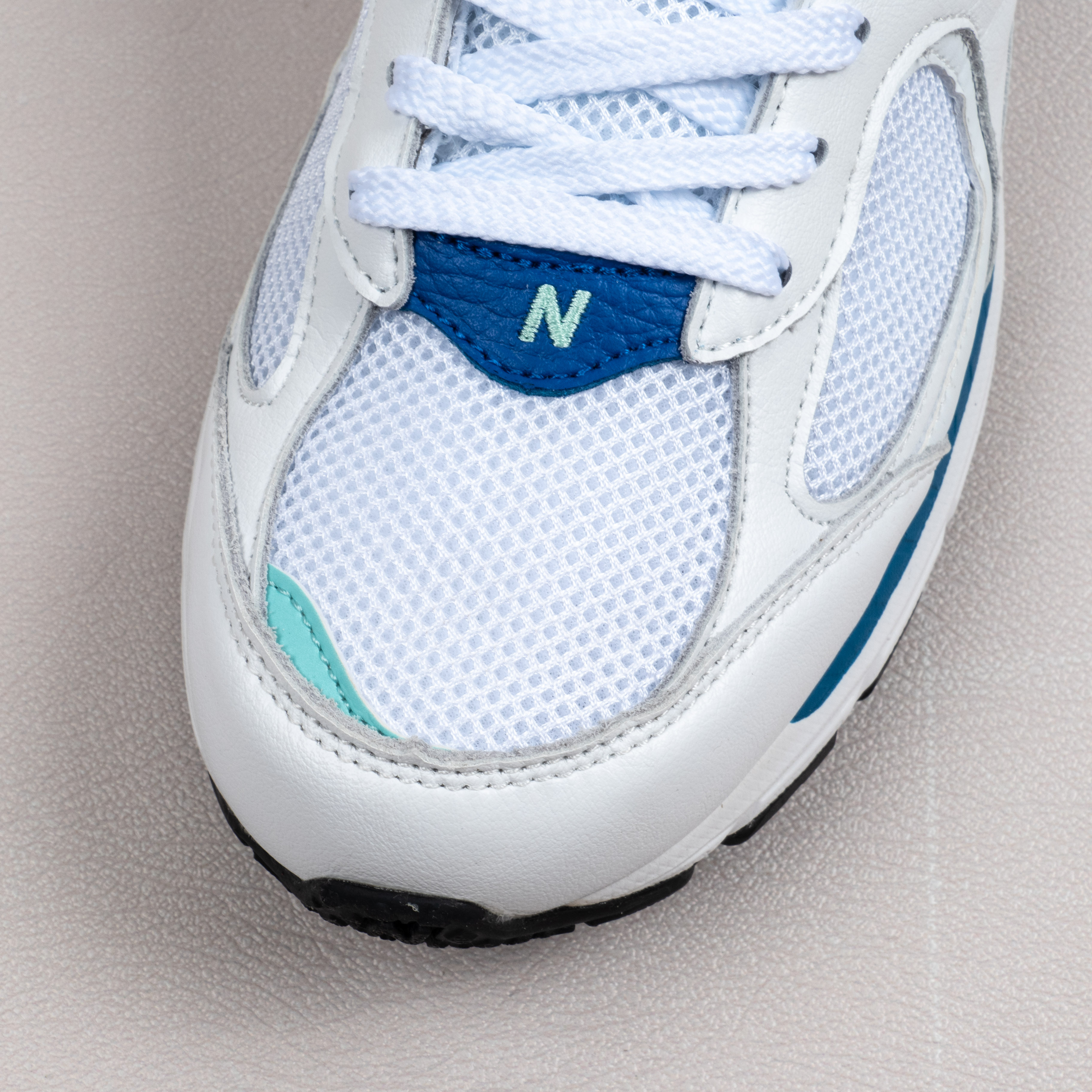 【Free Shipping】002系列 NB复古慢跑鞋 ML2002RW