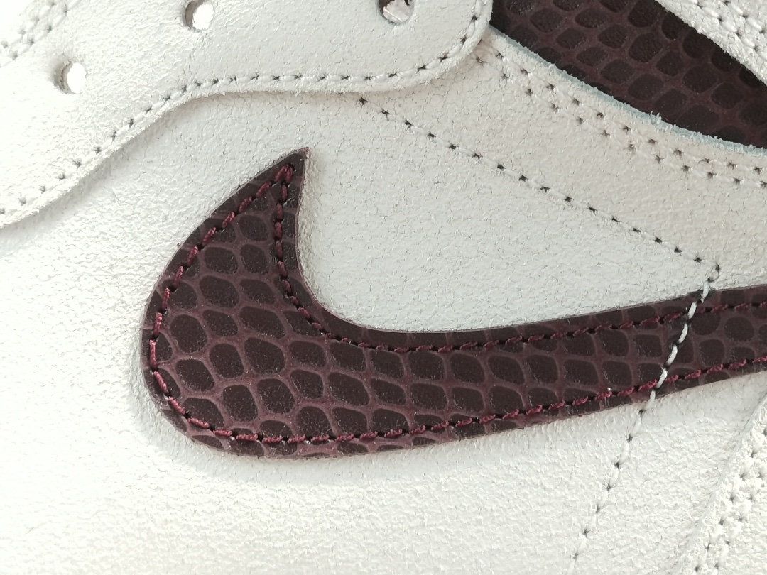 1's Retro High OG A Ma Maniére