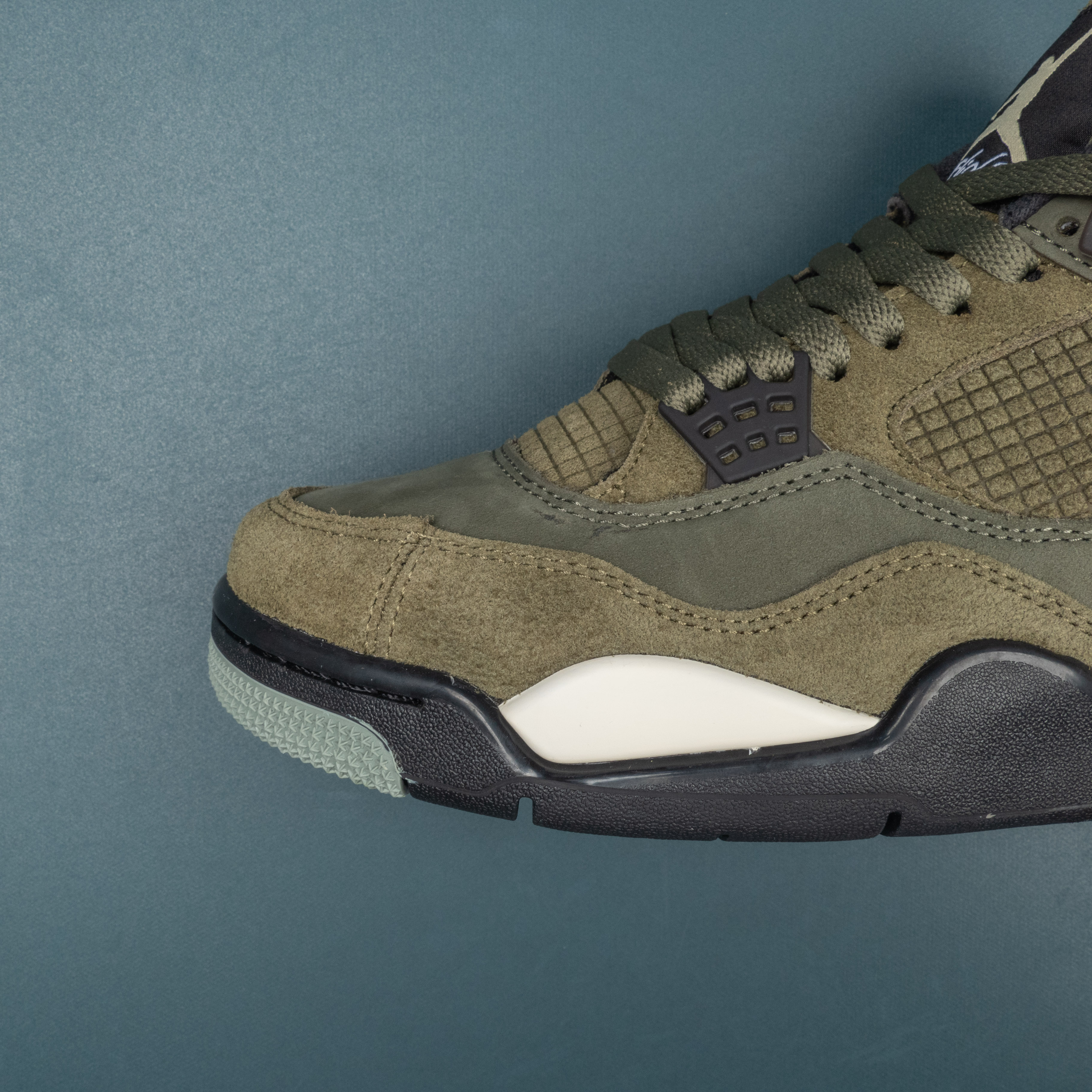 4s Retro SE Craft Medium Olive