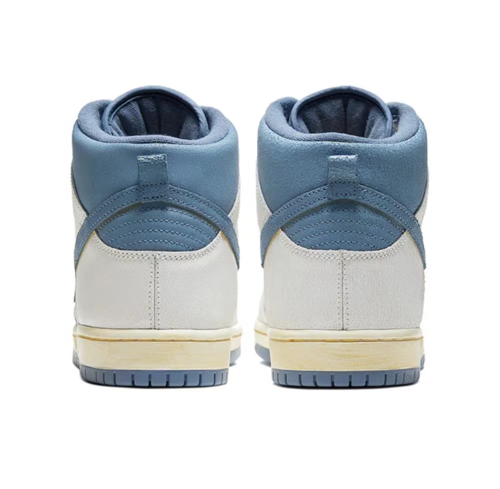 SB Dunk High Atlas Lost at Sea