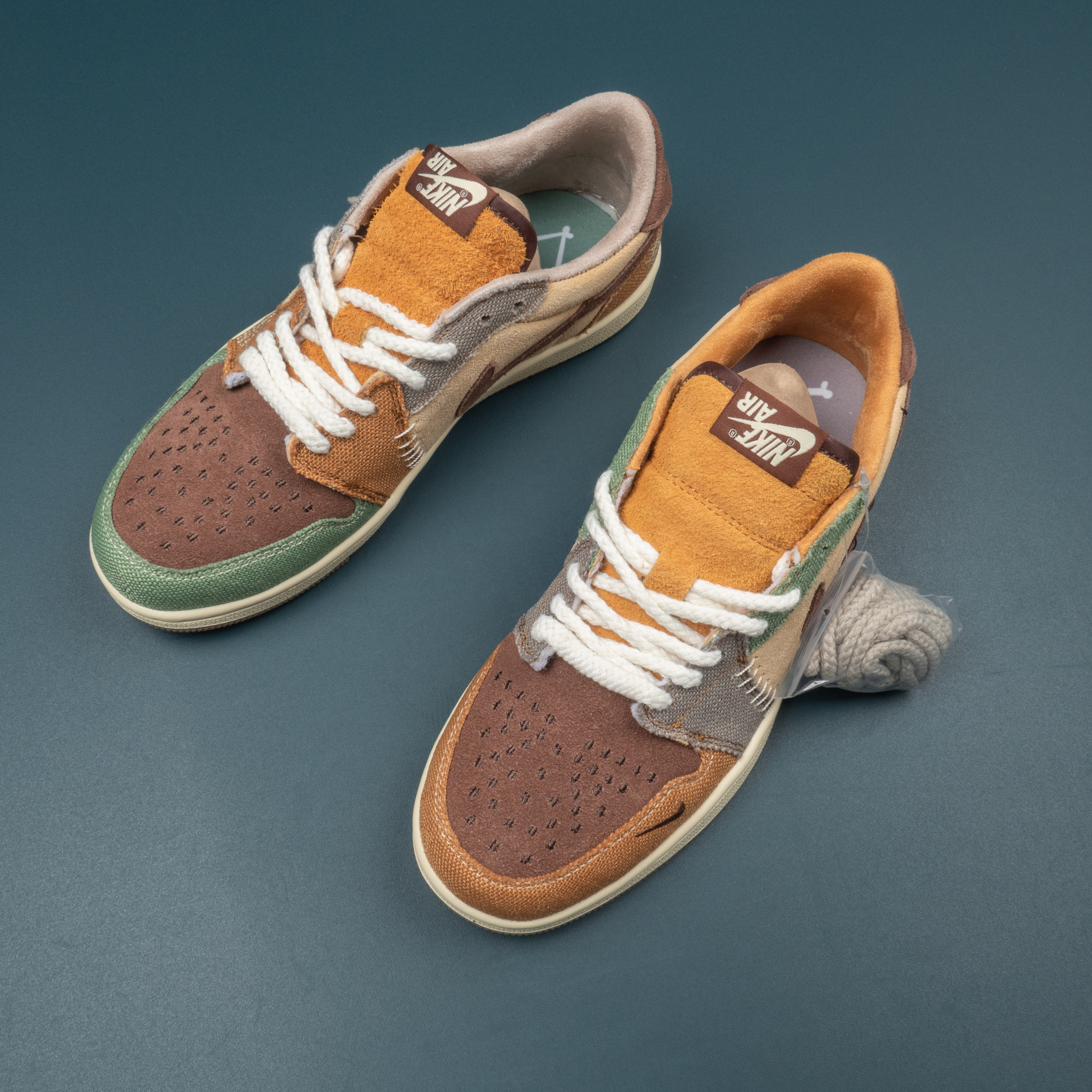 1's Retro Low OG Zion Williamson Voodoo