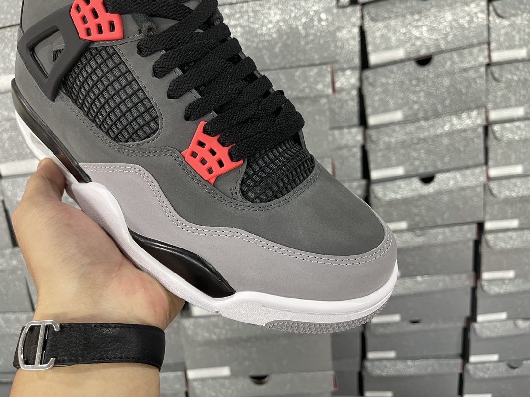 4 Retro Infrared