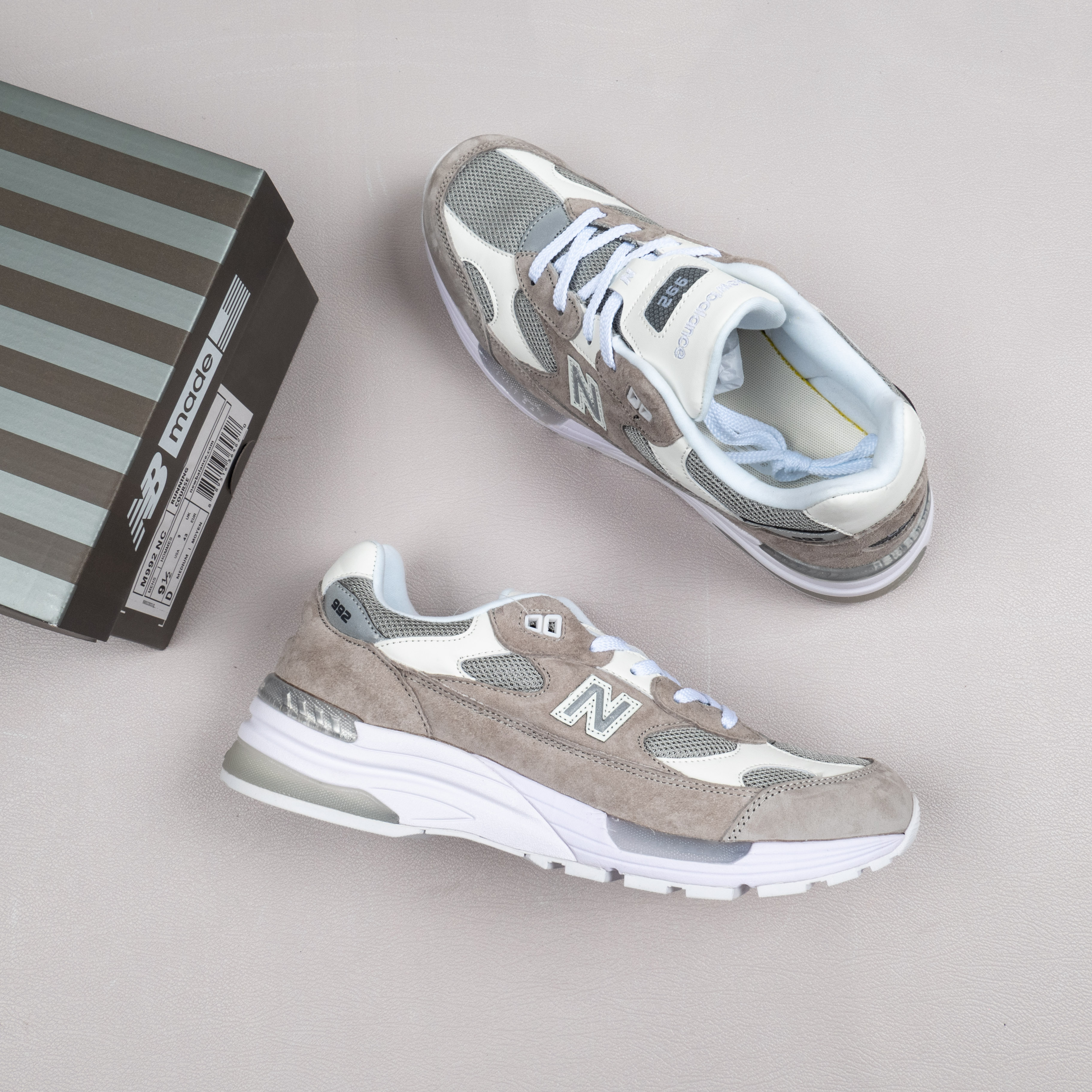 992 White Silver Nimbus Cloud