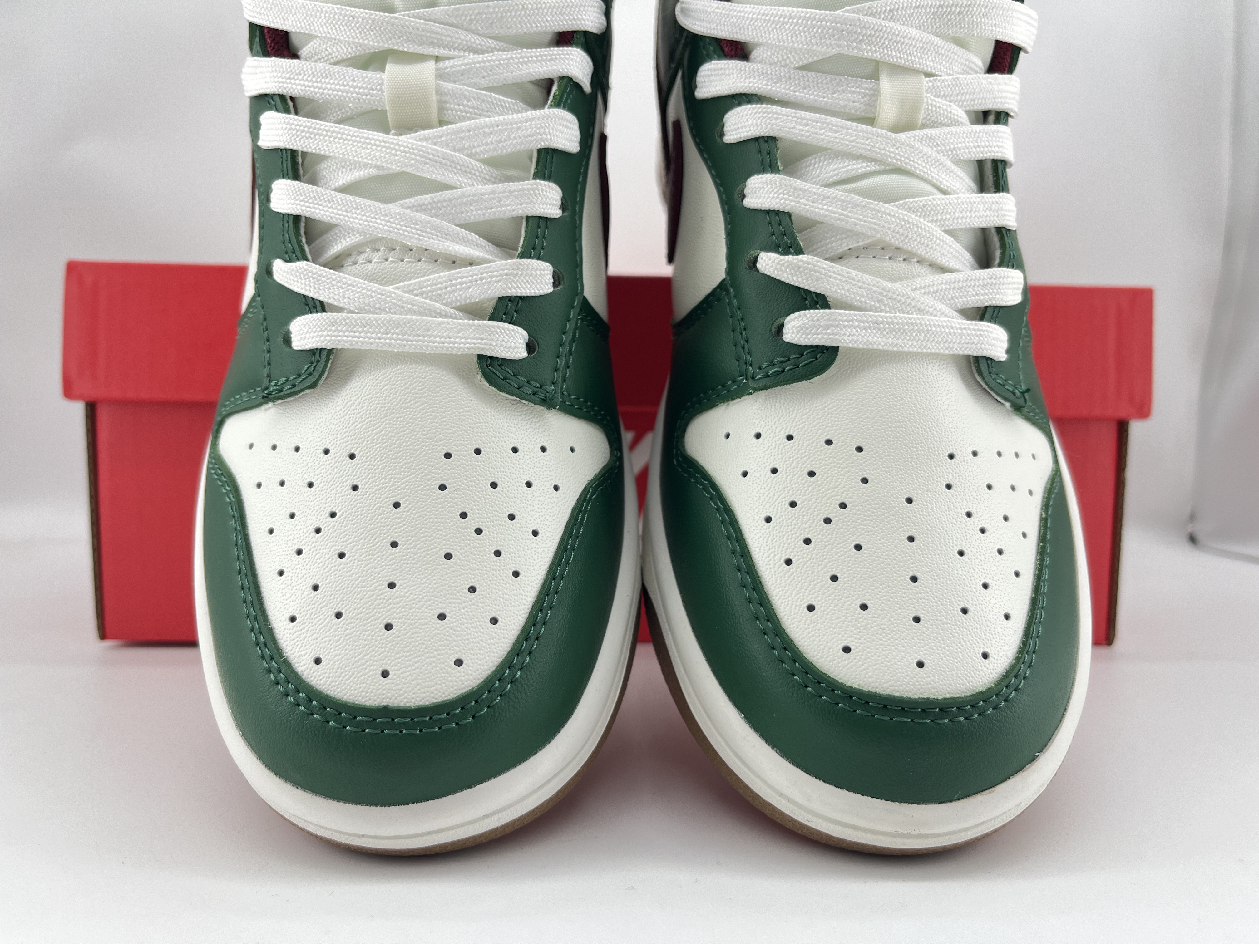 Dunk Low Gorge Green