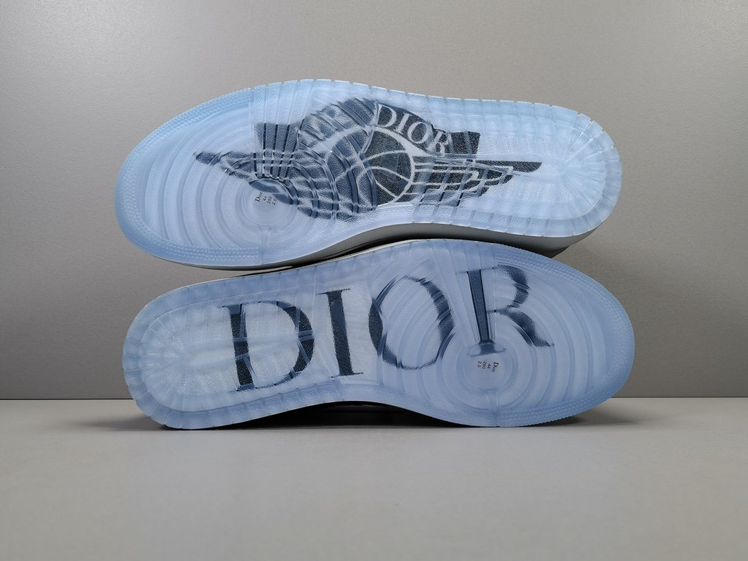 1's Retro High Dior CN8607 002