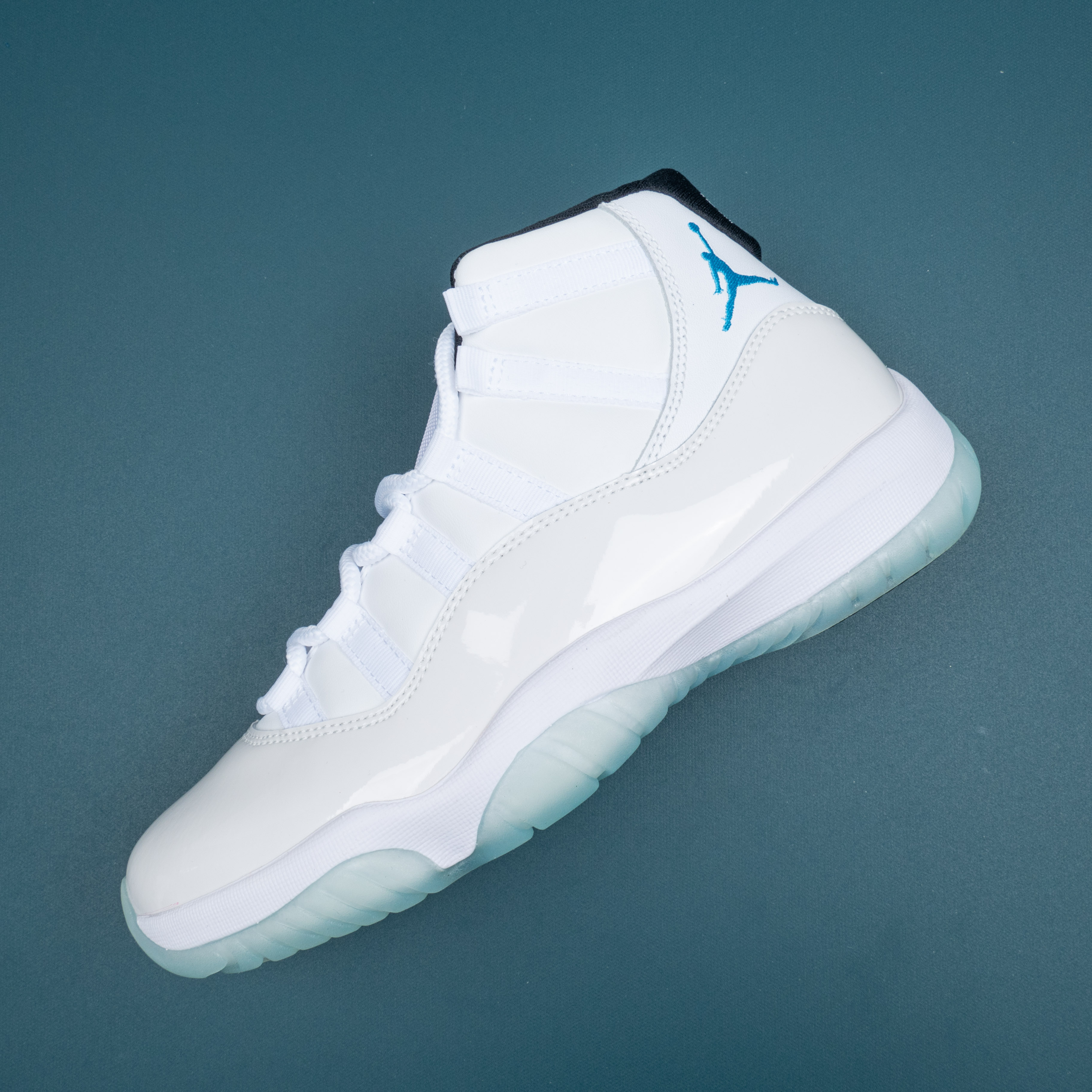 11s Retro Legend Blue (2014)