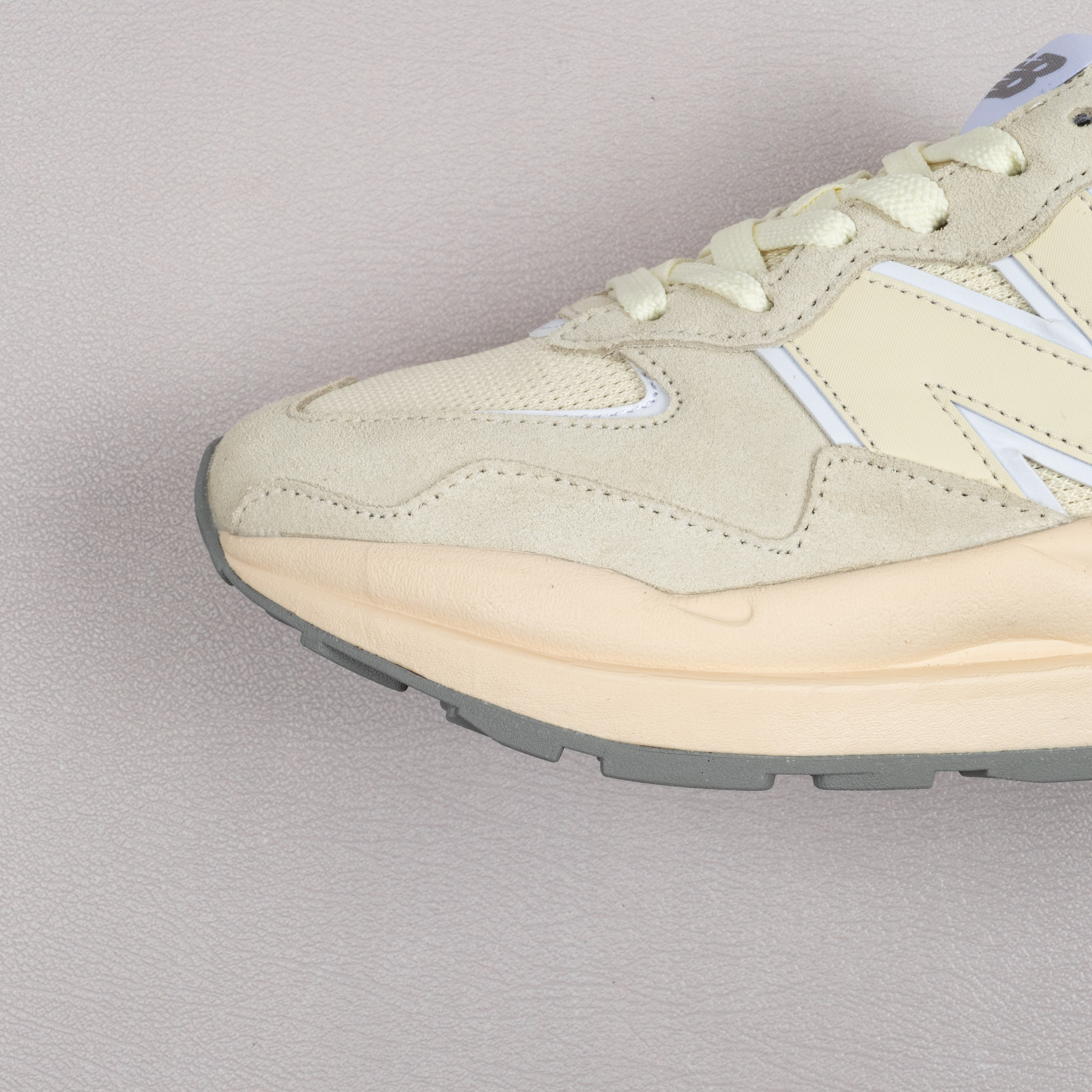 【Free Shipping】5740系列 复古休闲运动跑鞋 W5740CE