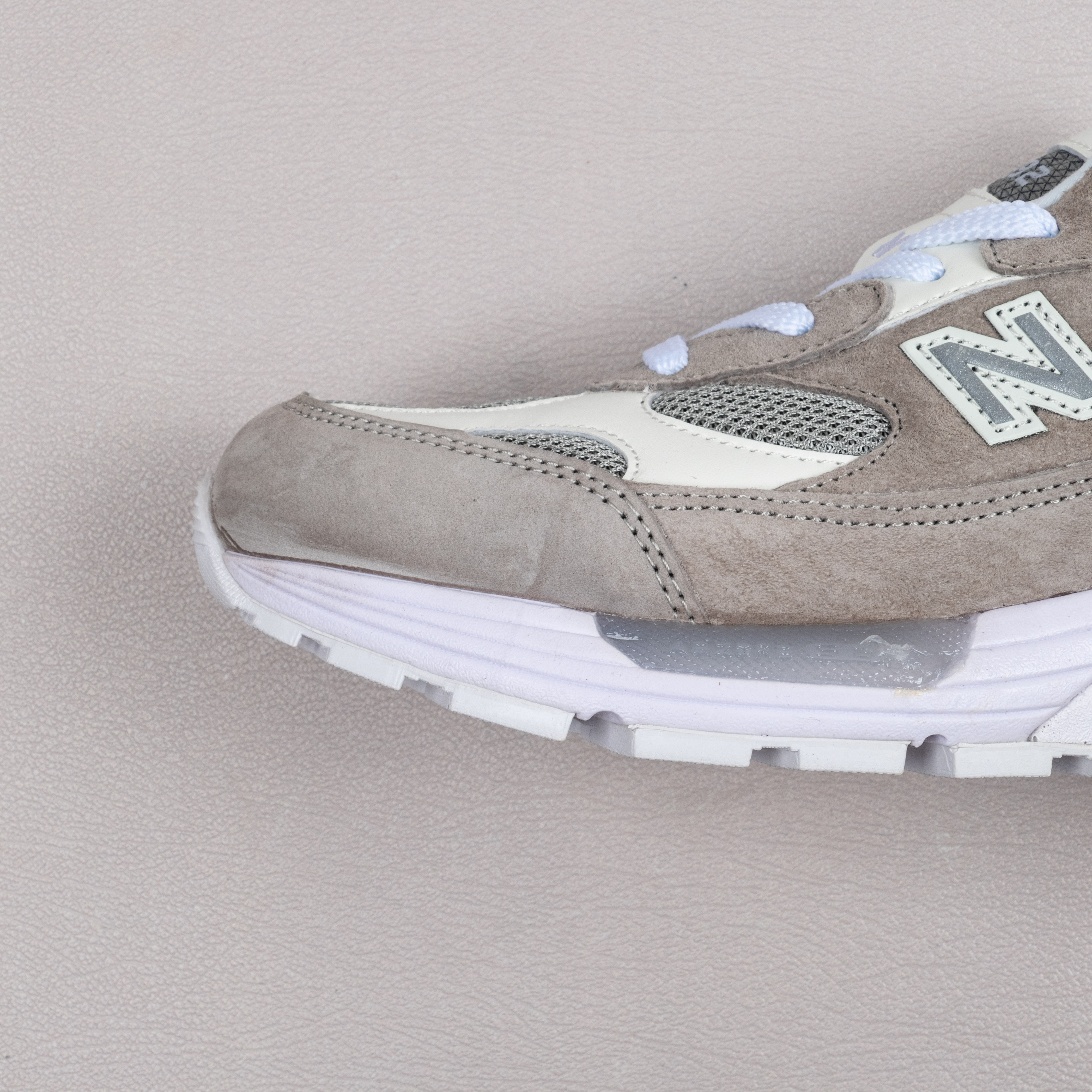 992 White Silver Nimbus Cloud