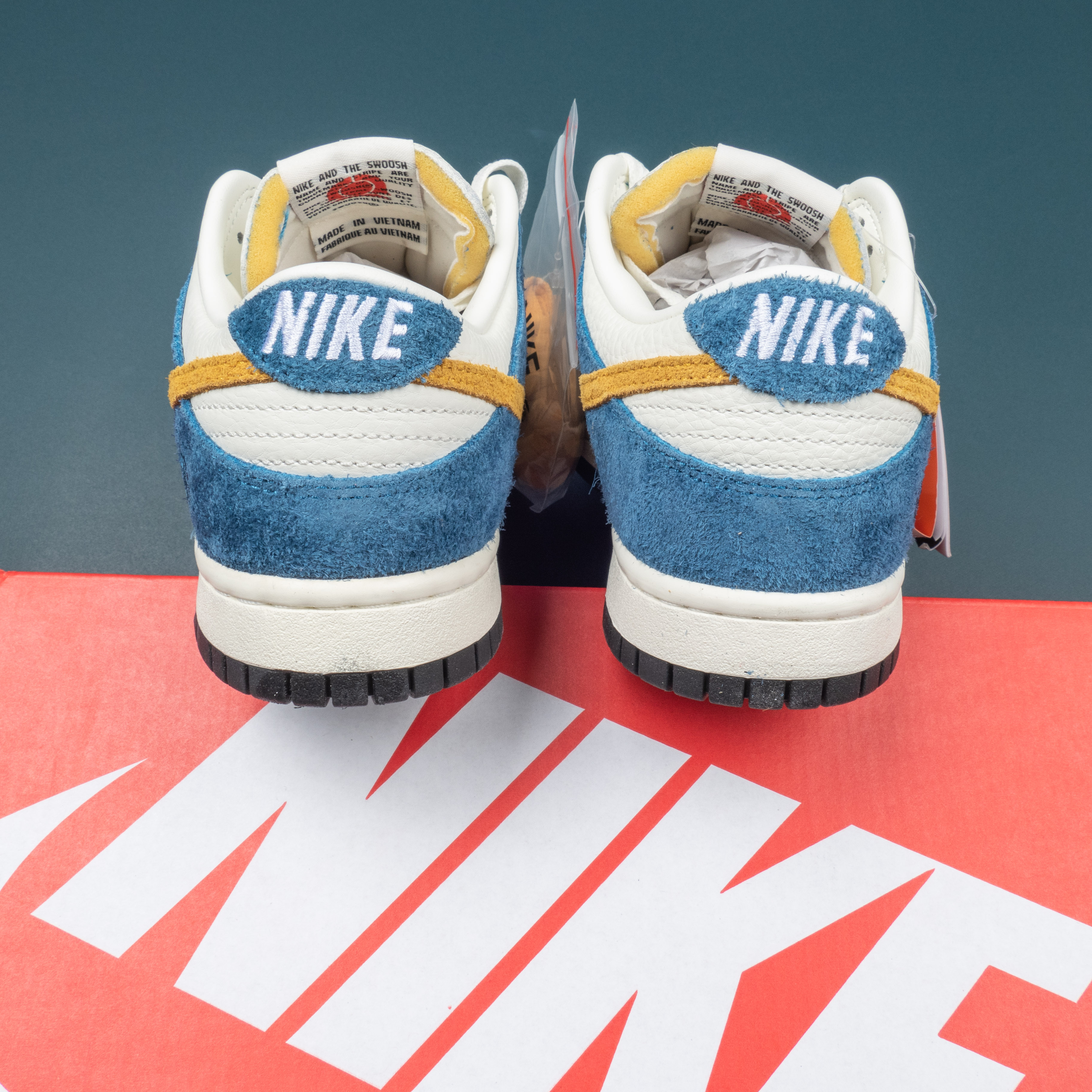Dunk Low Kasina Industrial Blue