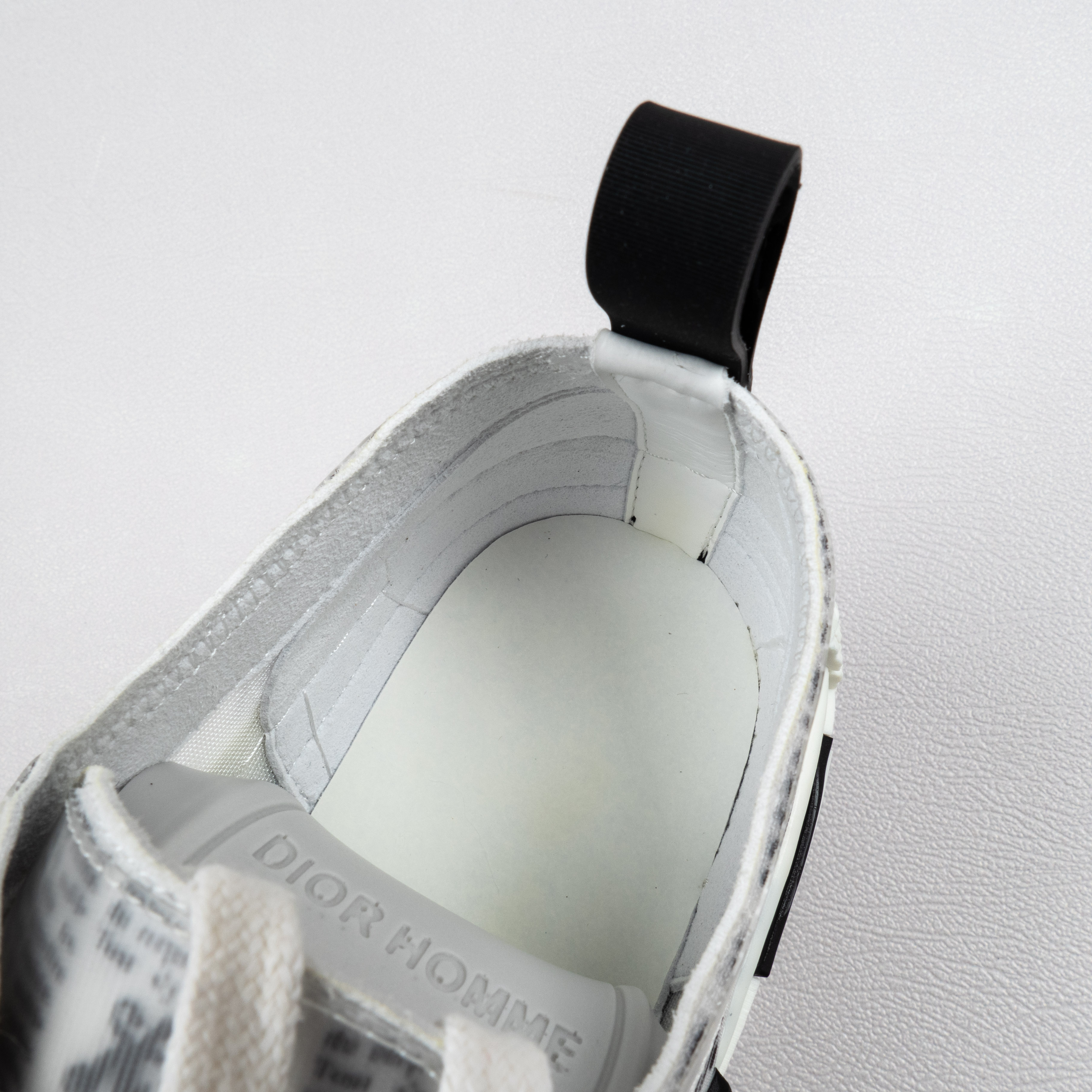 【Free shipping】男女鞋 DlRO 低帮运动休闲鞋 T00962H565