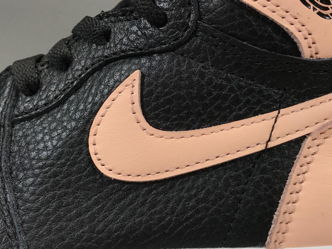 1s Retro High Black Crimson Tint