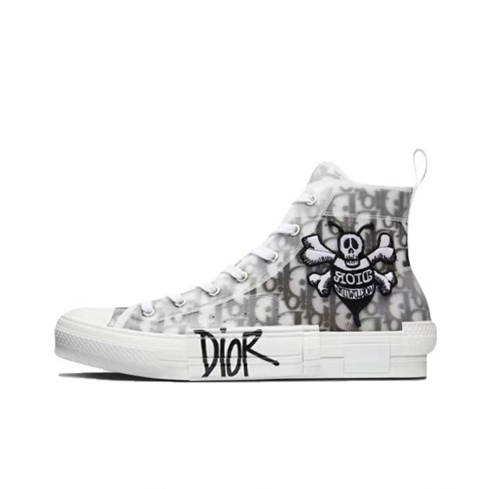 B23 High Top Bee Embroidery